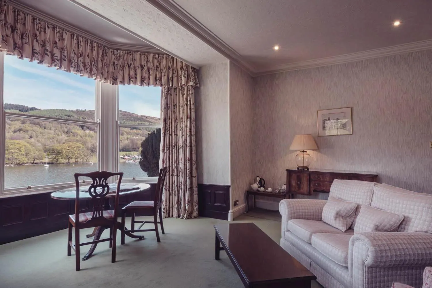 Lakeside Hotel and Spa