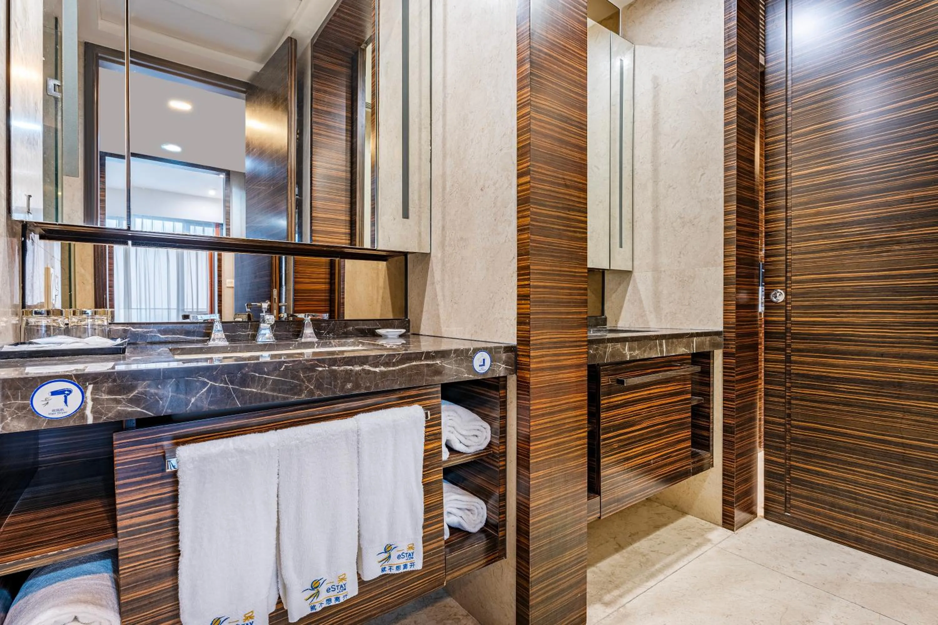 eStay Residence·Poly World Trade Center Guangzhou