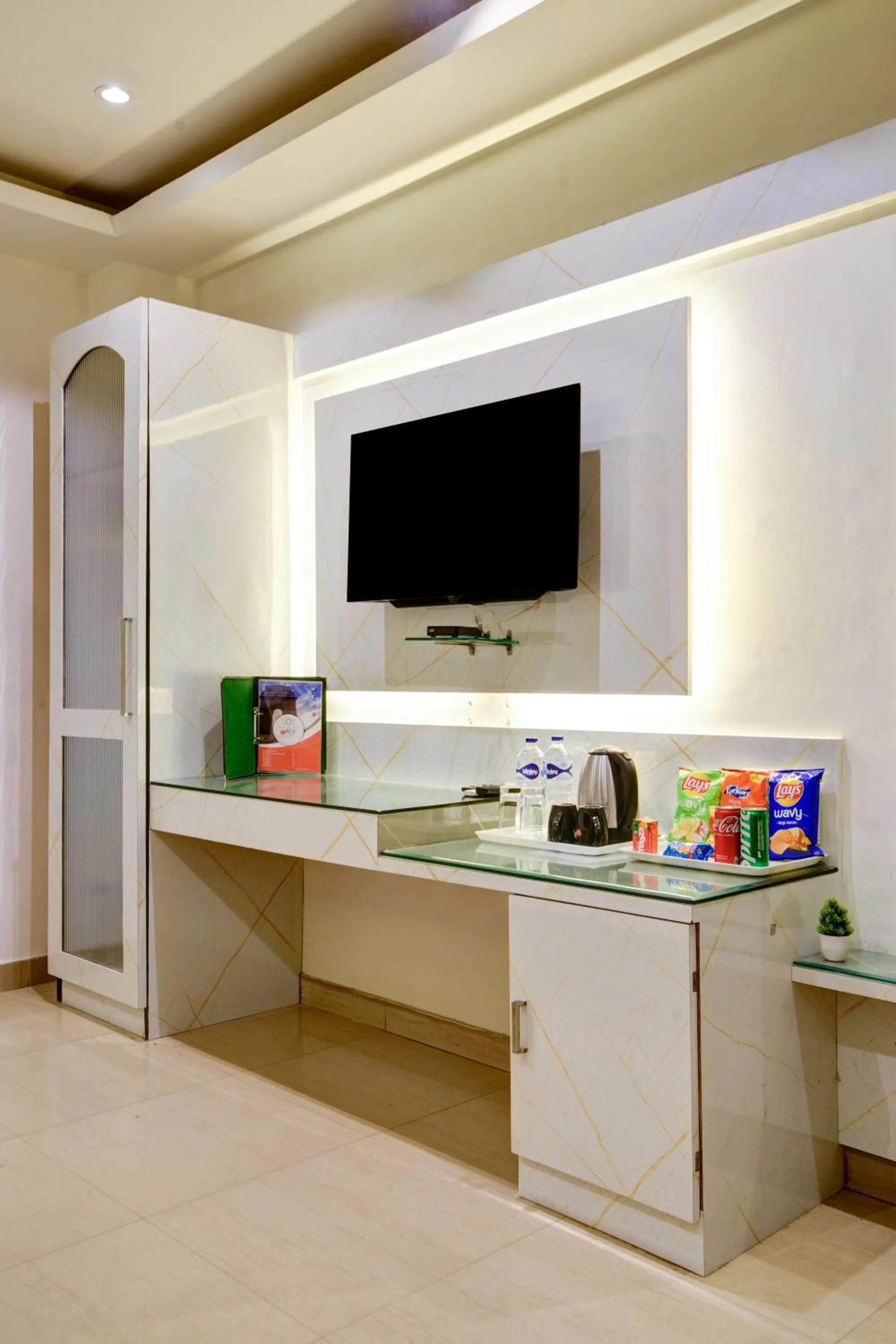 TV and multimedia in Hotel Krishna Deluxe-By RCG Hotels