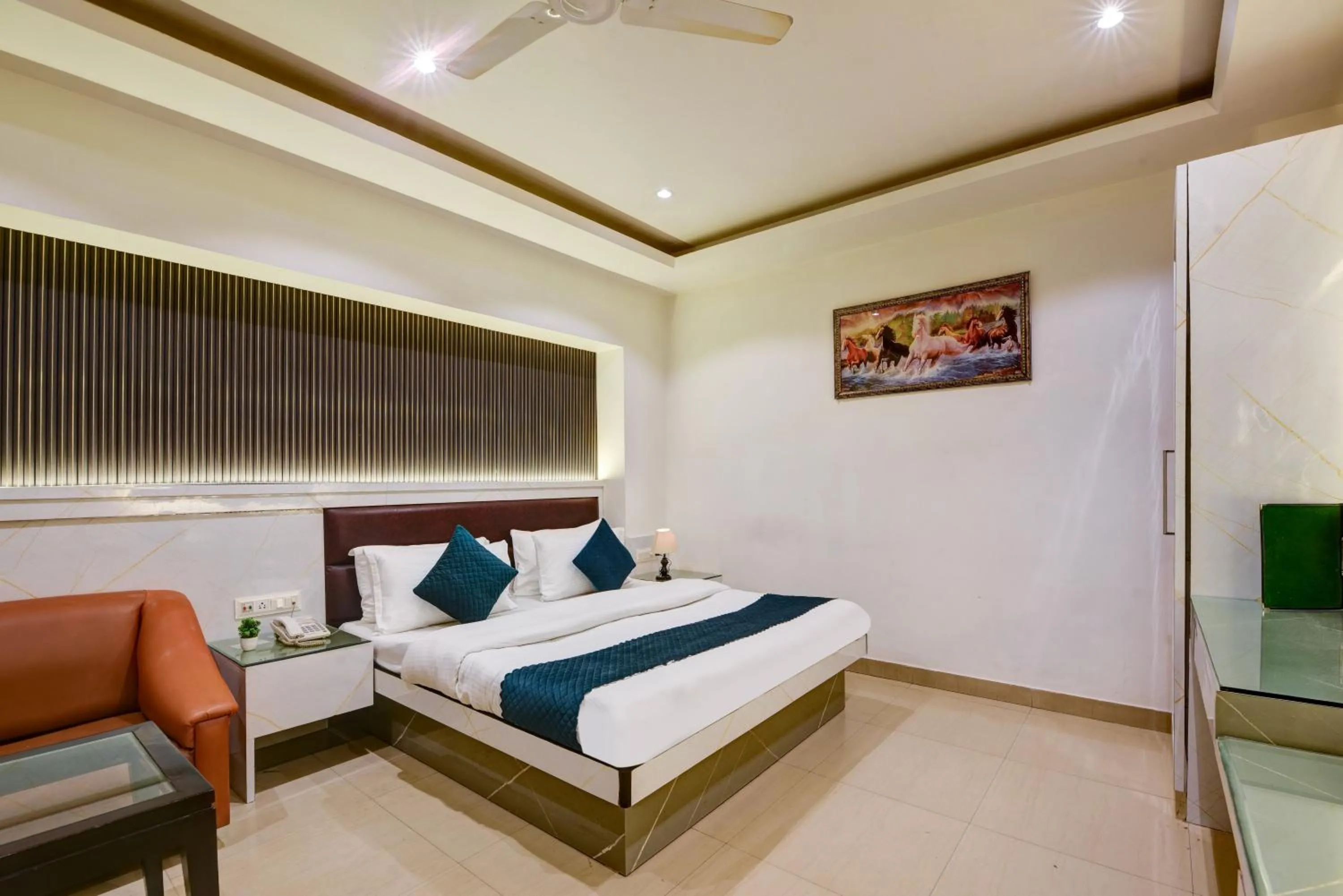 Bed in Hotel Krishna Deluxe-By RCG Hotels