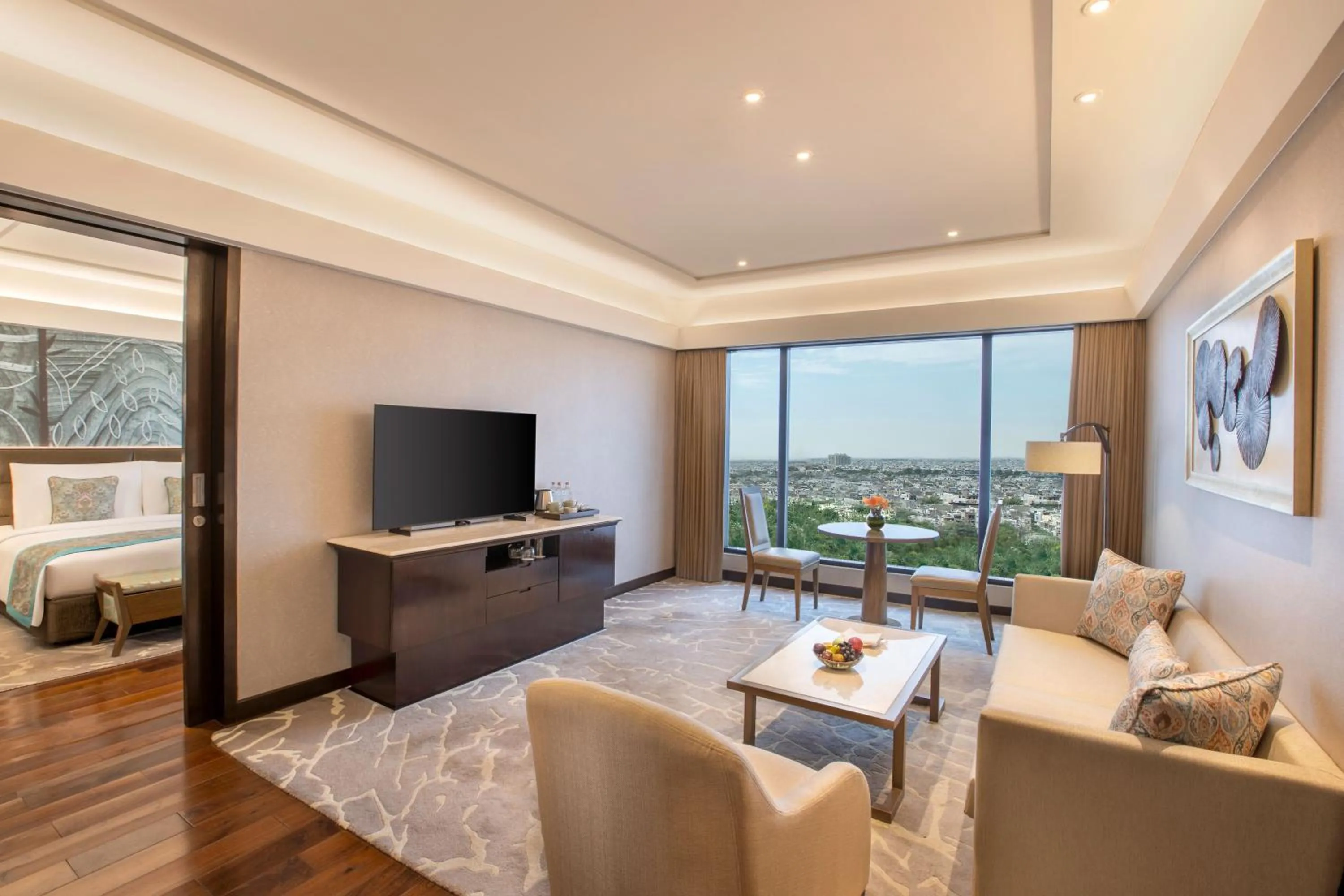 TV and multimedia, Bed in The Leela Ambience Convention Hotel Delhi