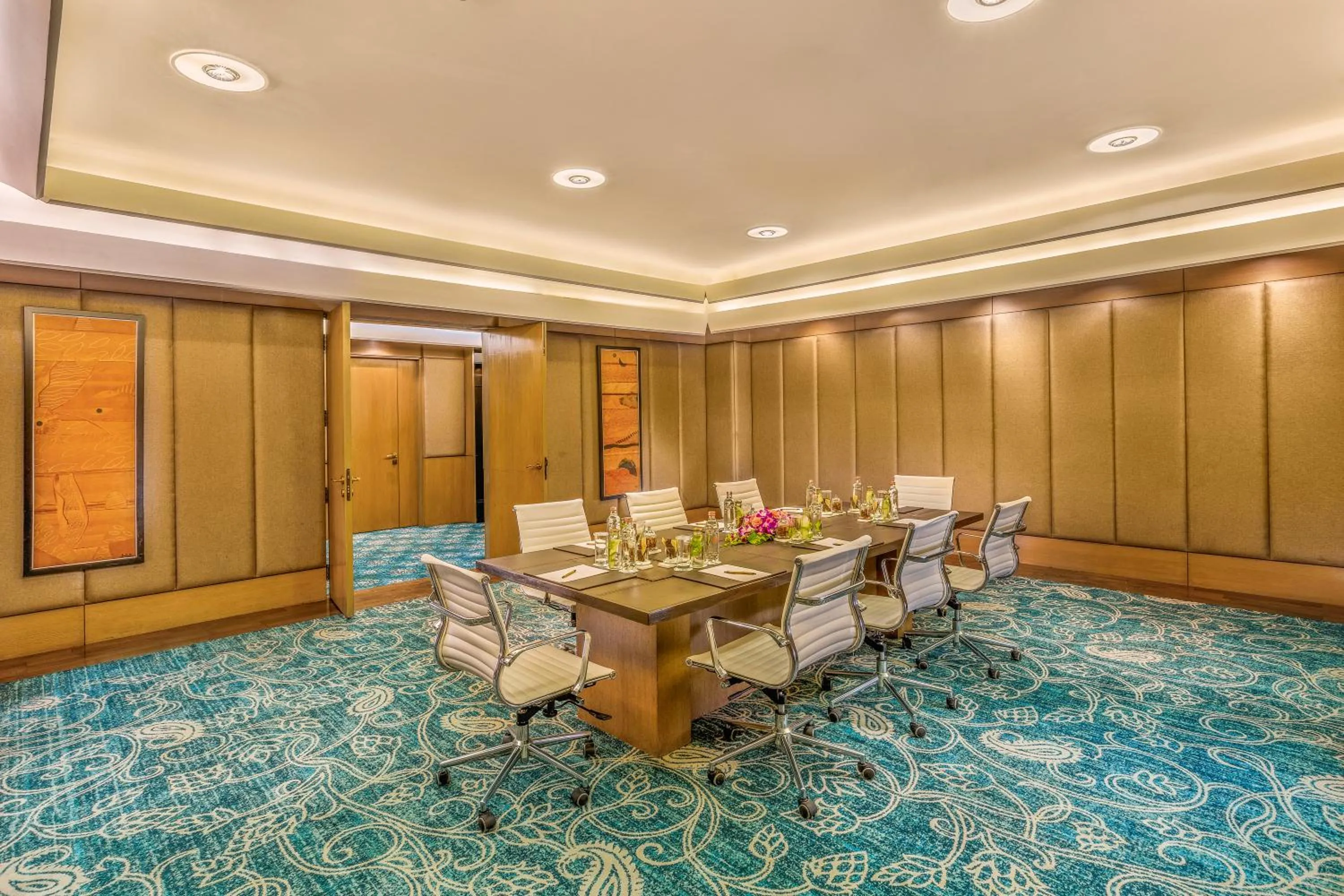 Meeting/conference room in The Leela Ambience Convention Hotel Delhi