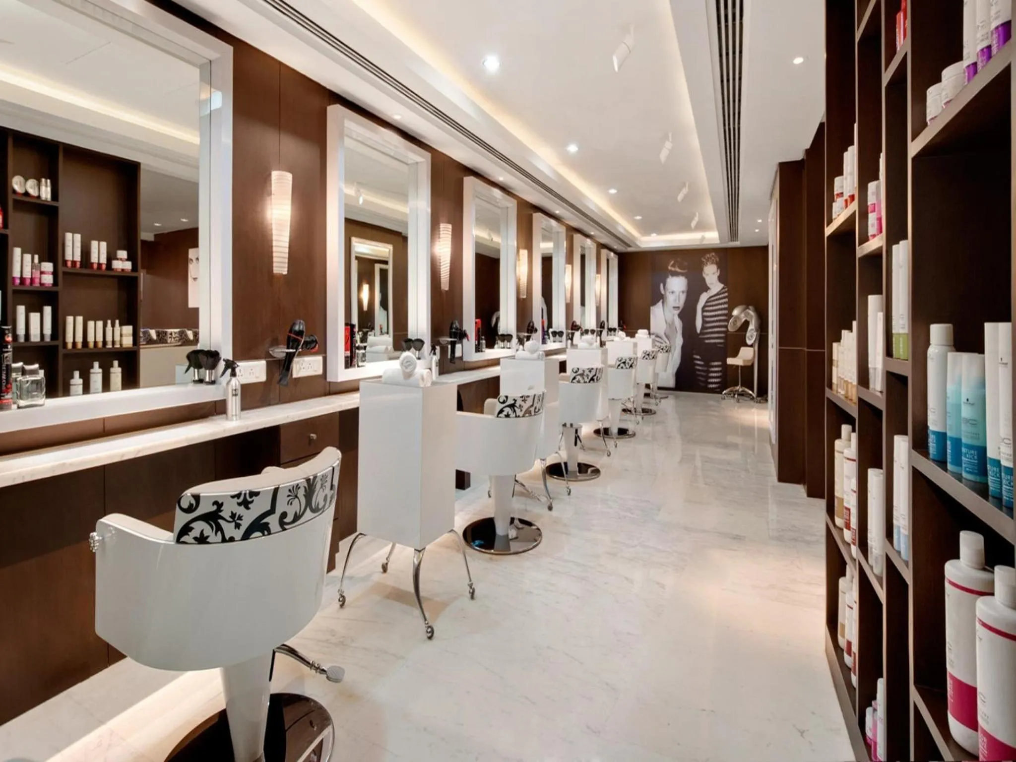 Spa and wellness centre/facilities in The Leela Ambience Convention Hotel Delhi