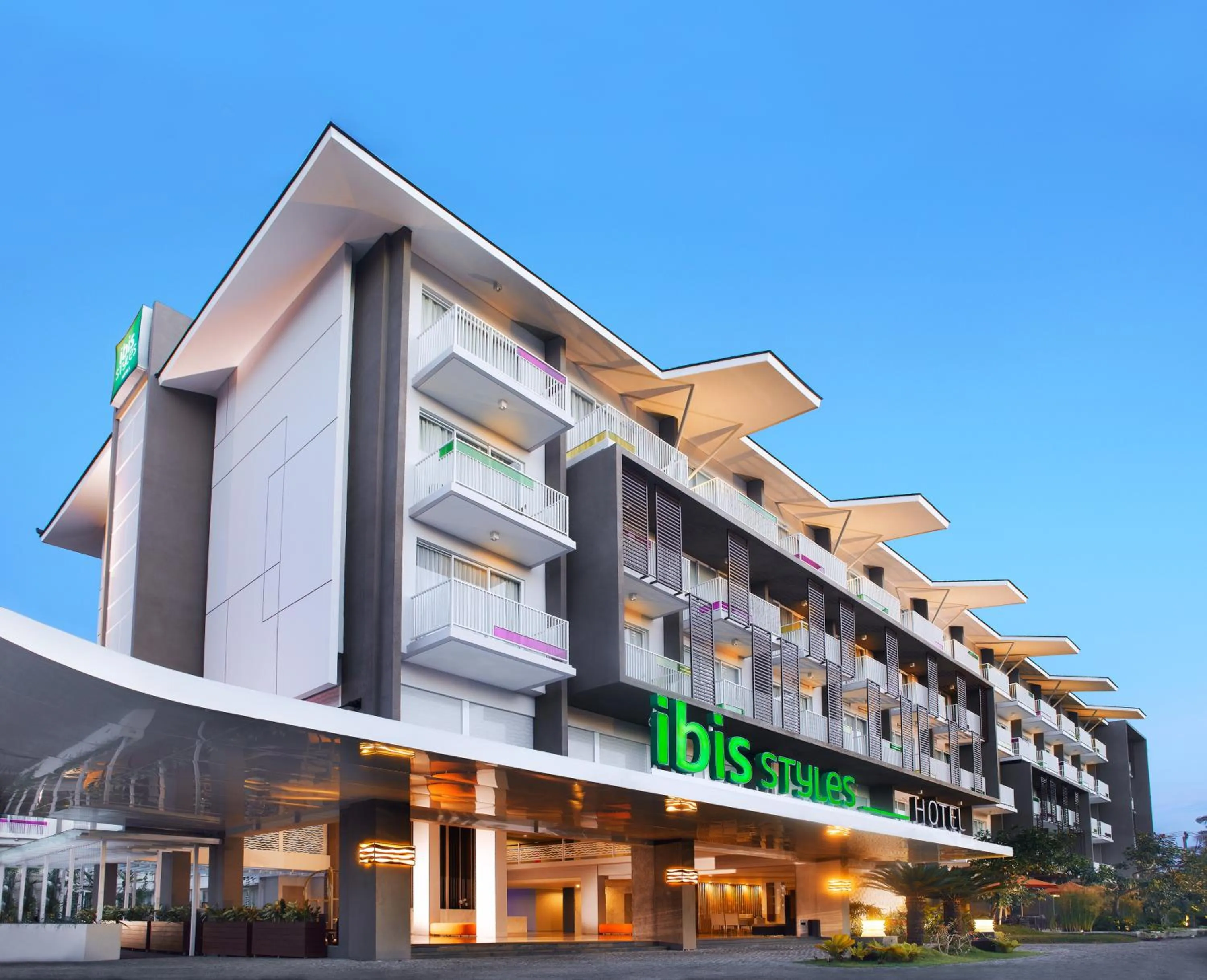 Facade/entrance, Property Building in Ibis Styles Bali Benoa