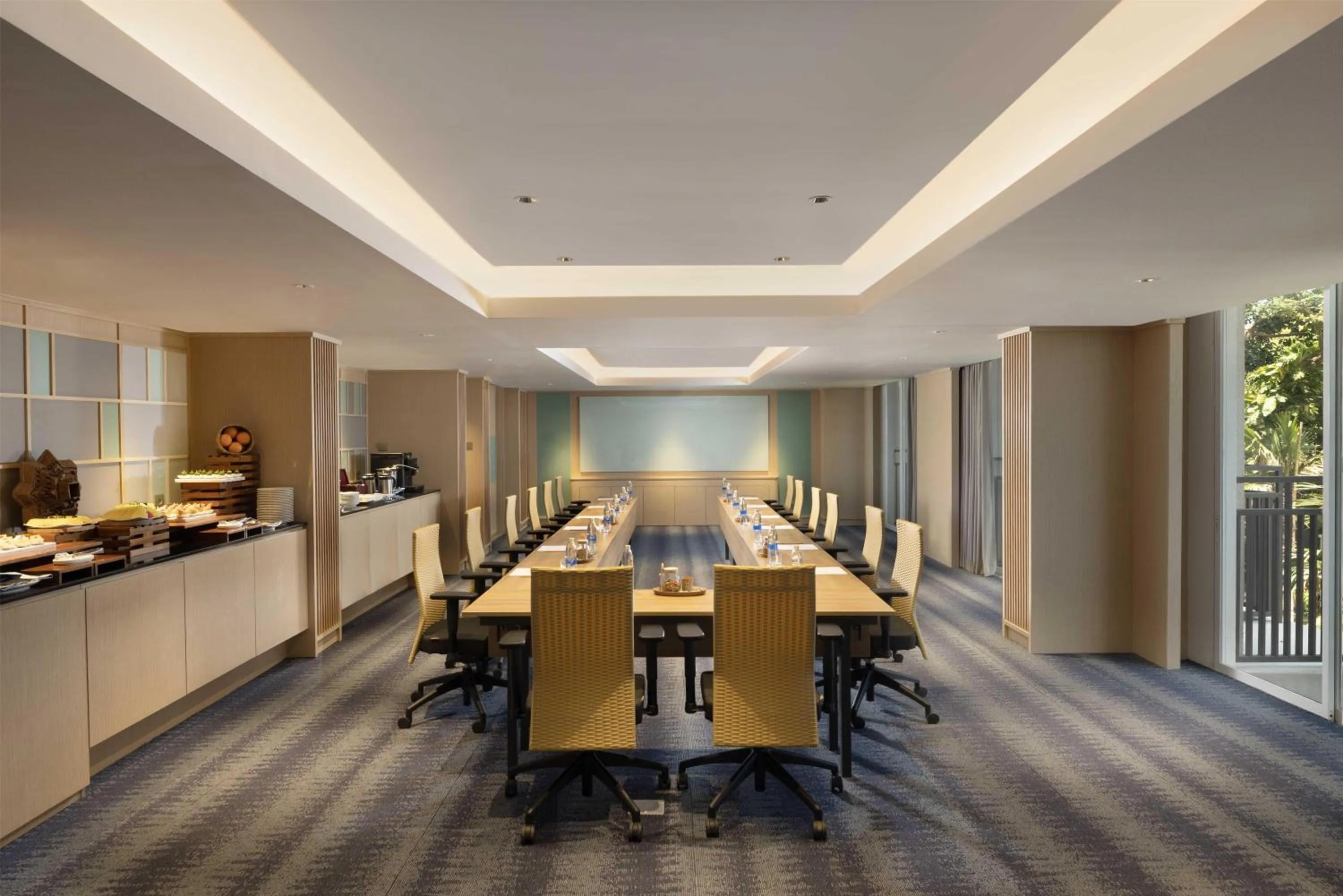 Meeting/conference room in Hilton Garden Inn Bali Nusa Dua