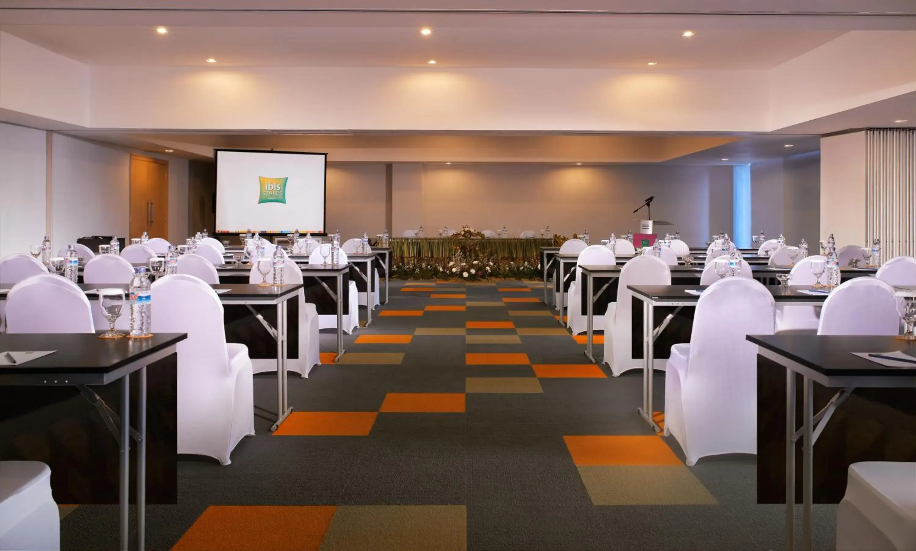 Business facilities, Restaurant/Places to Eat in Ibis Styles Bali Benoa Business facilities, Restaurant/Places to Eat in Ibis Styles Bali Benoa