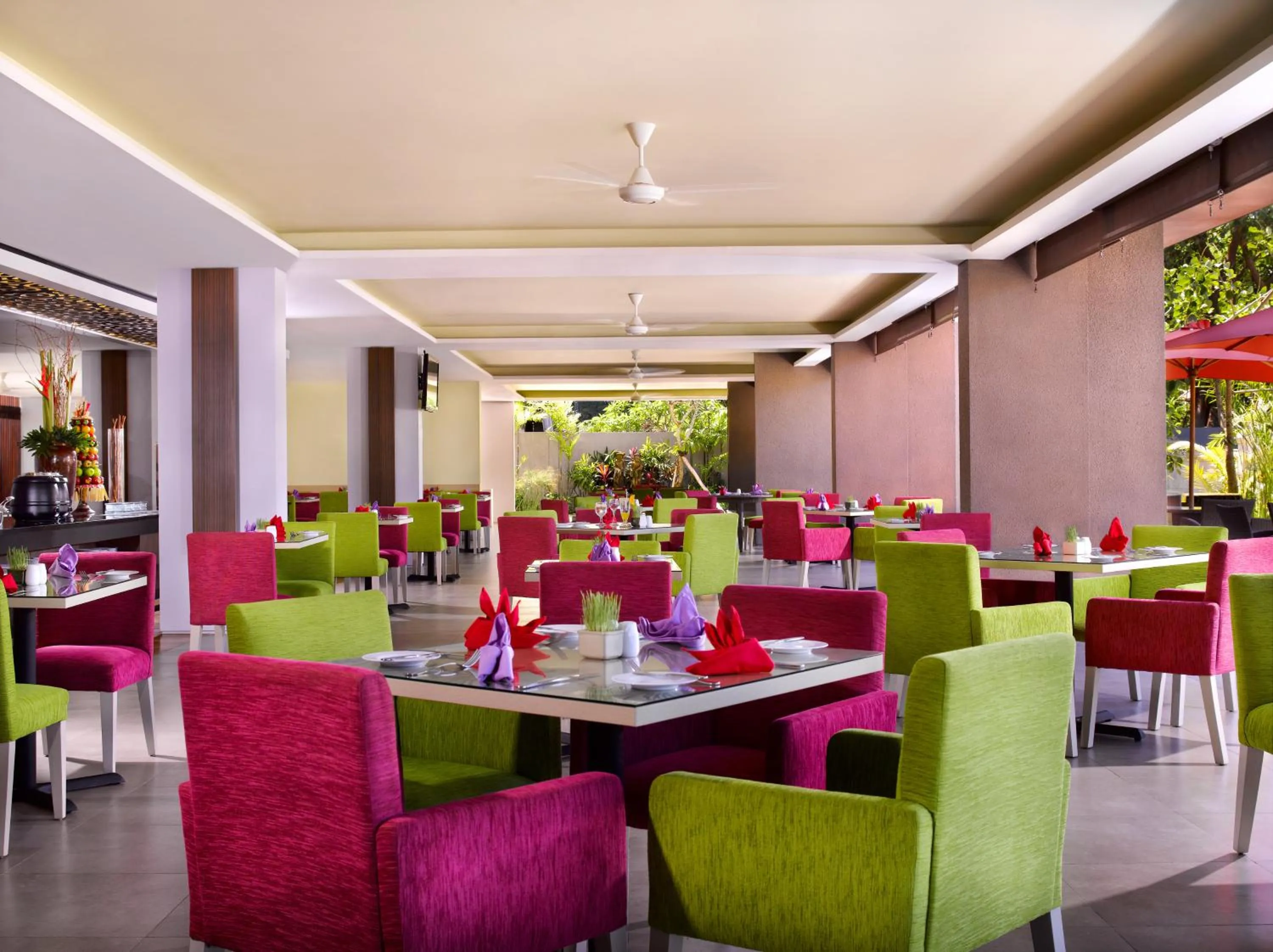 Restaurant/Places to Eat in Ibis Styles Bali Benoa