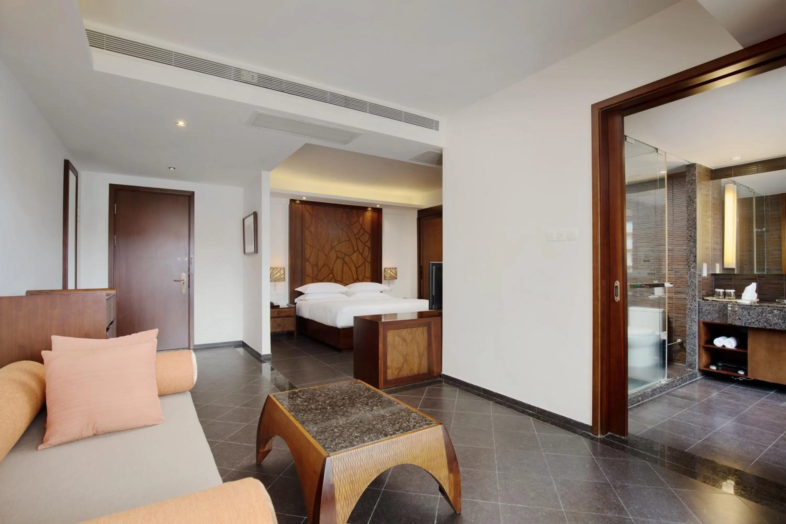 Photo of the whole room, Bed in Mangrove Tree Resort World Sanya Bay-Kapok