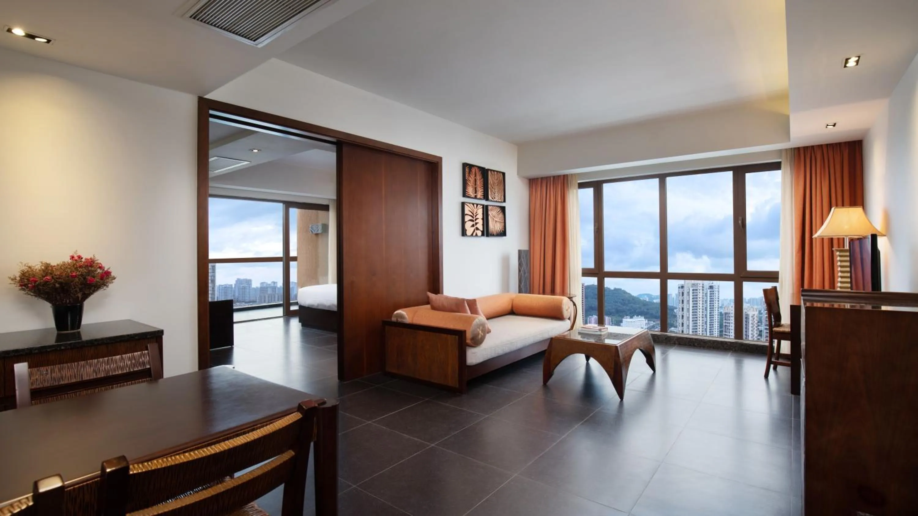 Photo of the whole room, Bed in Mangrove Tree Resort World Sanya Bay-Kapok