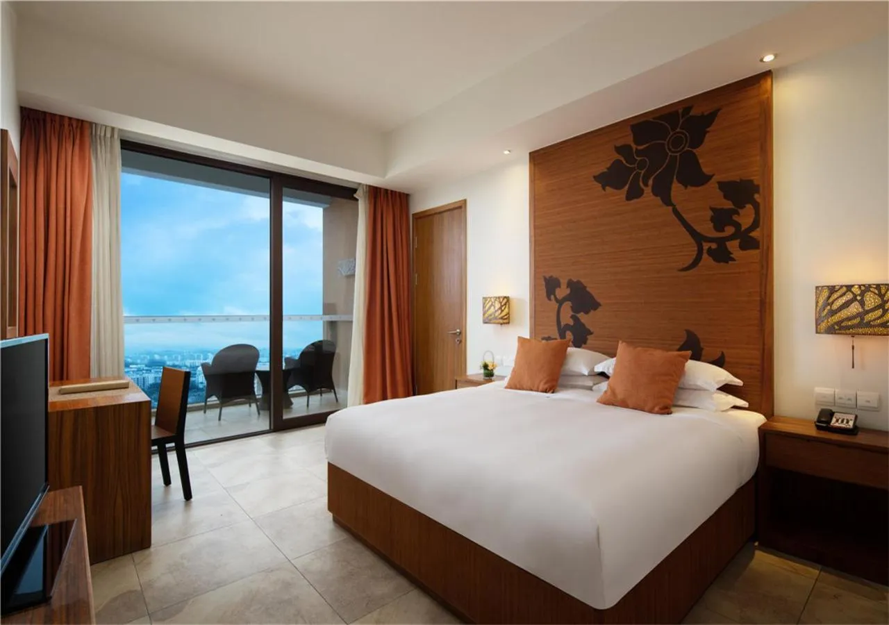 Photo of the whole room, Bed in Mangrove Tree Resort World Sanya Bay-Kapok