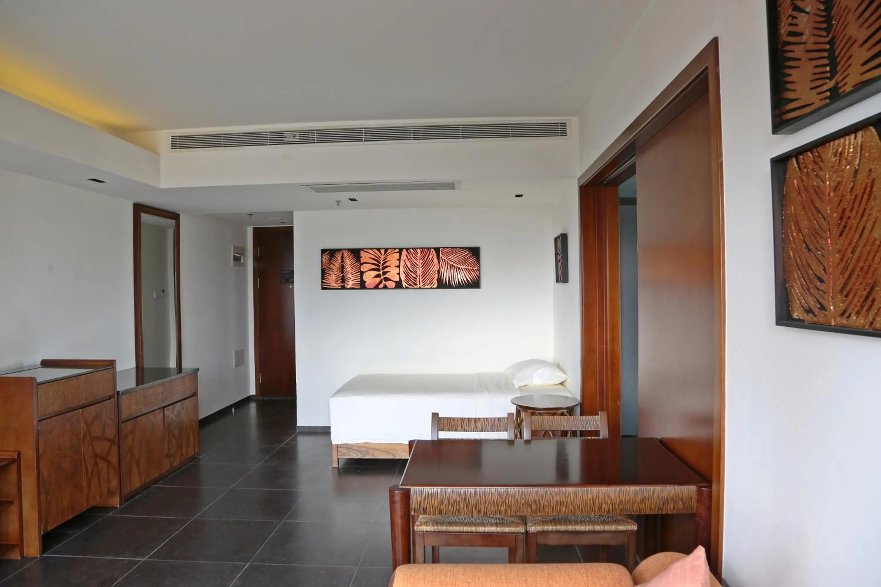 Living room in Mangrove Tree Resort World Sanya Bay-Kapok