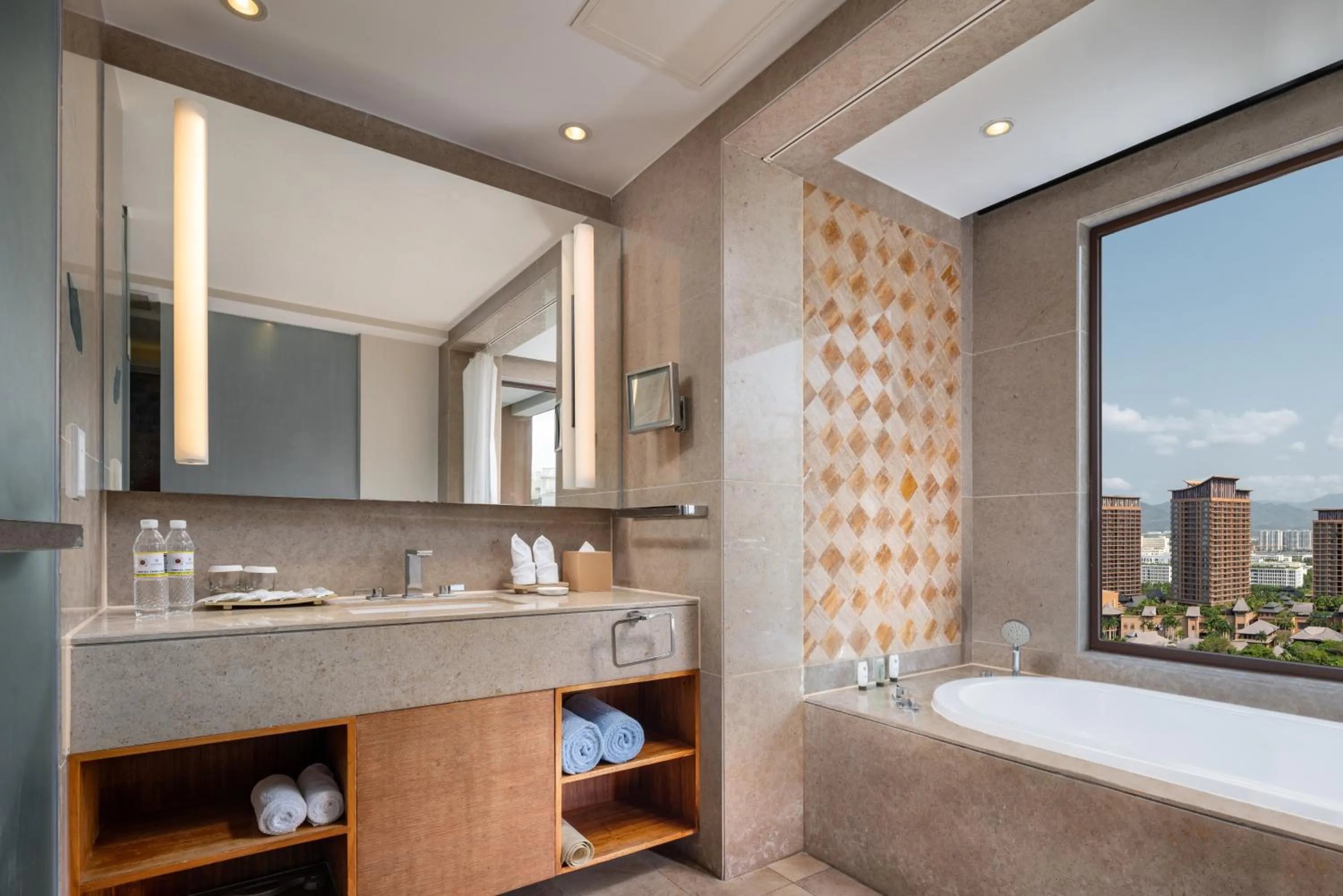 Bathroom, Bed in Mangrove Tree Resort World Sanya Bay-Kapok