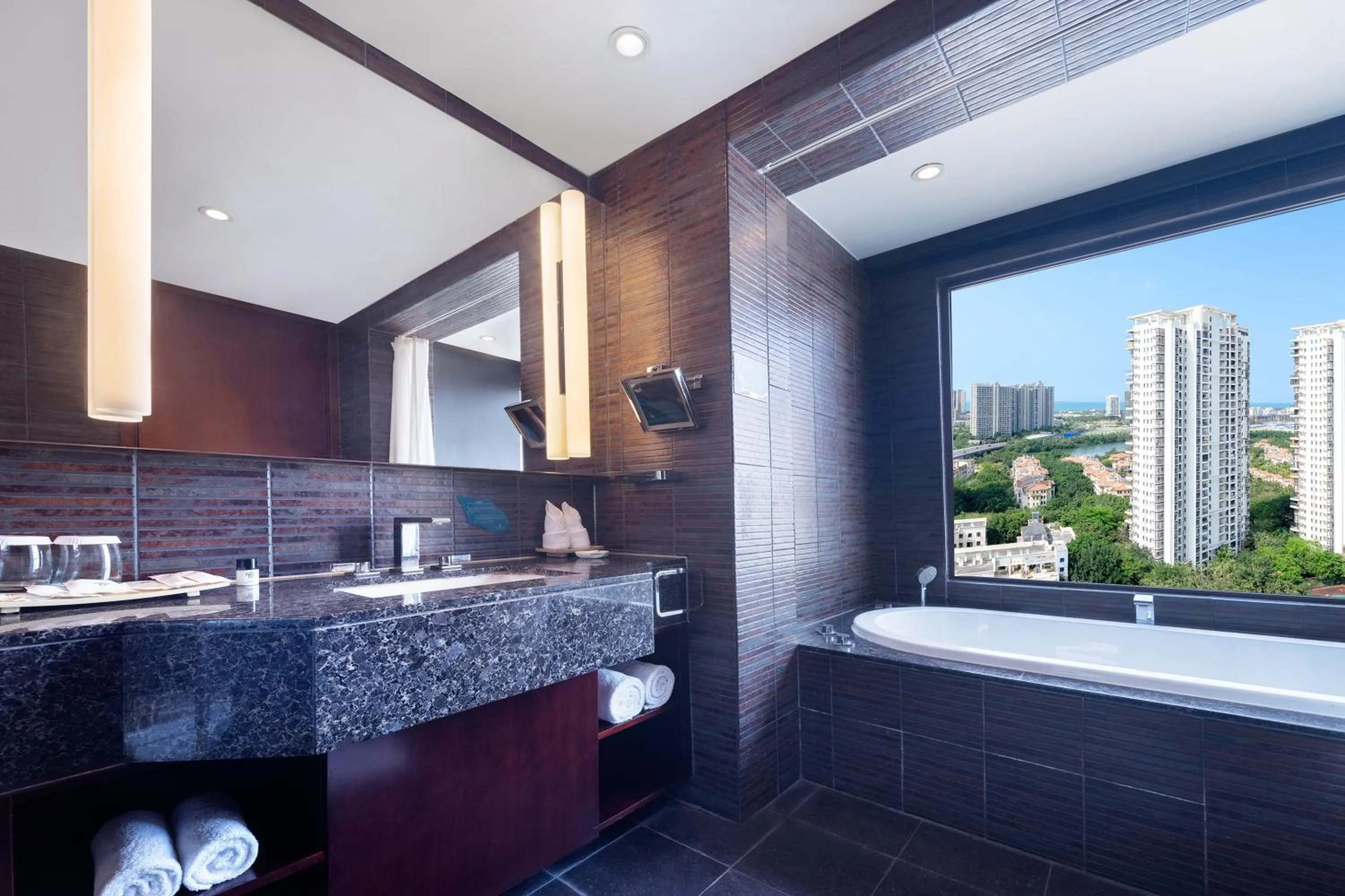 Bathroom in Mangrove Tree Resort World Sanya Bay-Kapok