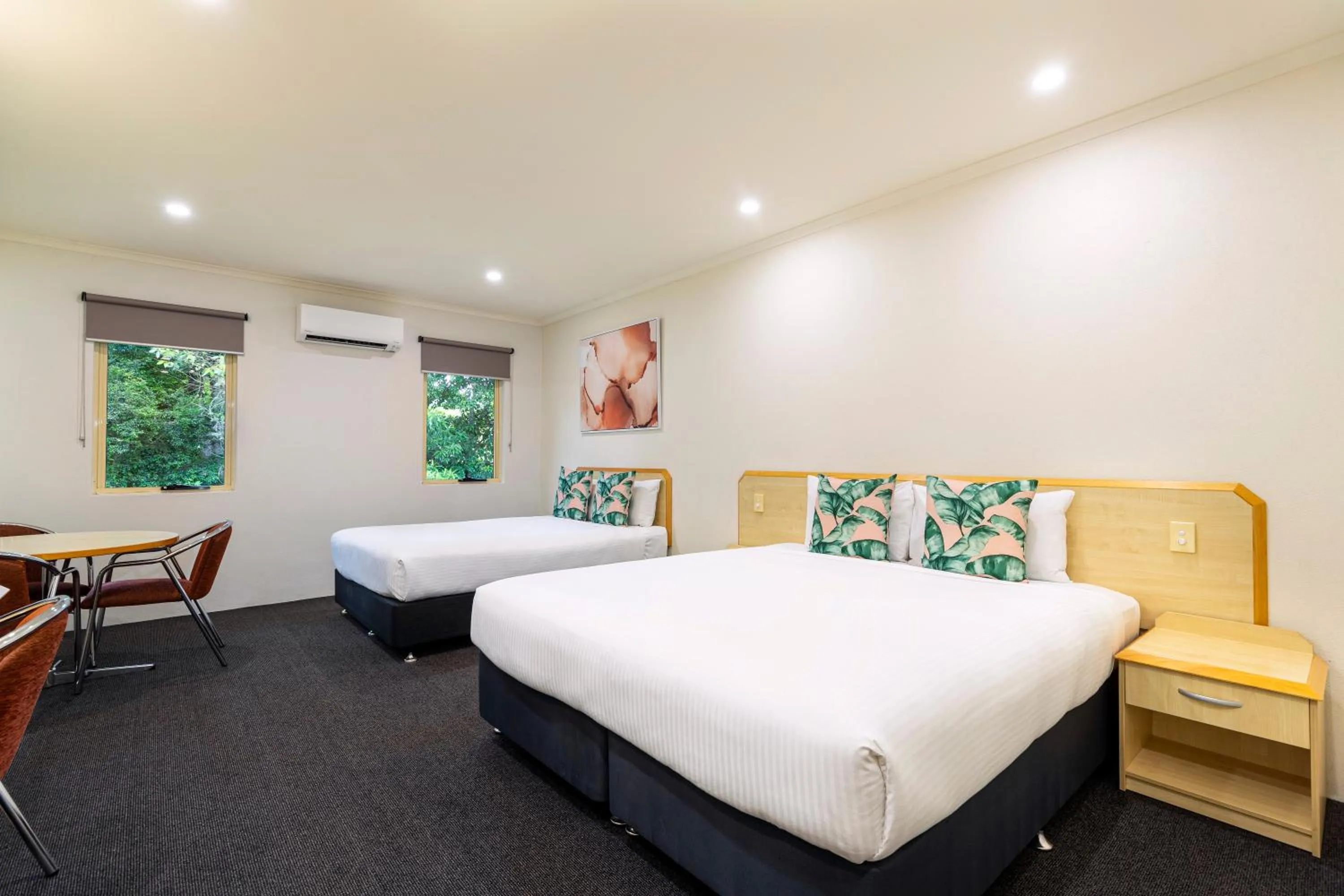 Bedroom, Bed in Red Bridge Motor Inn