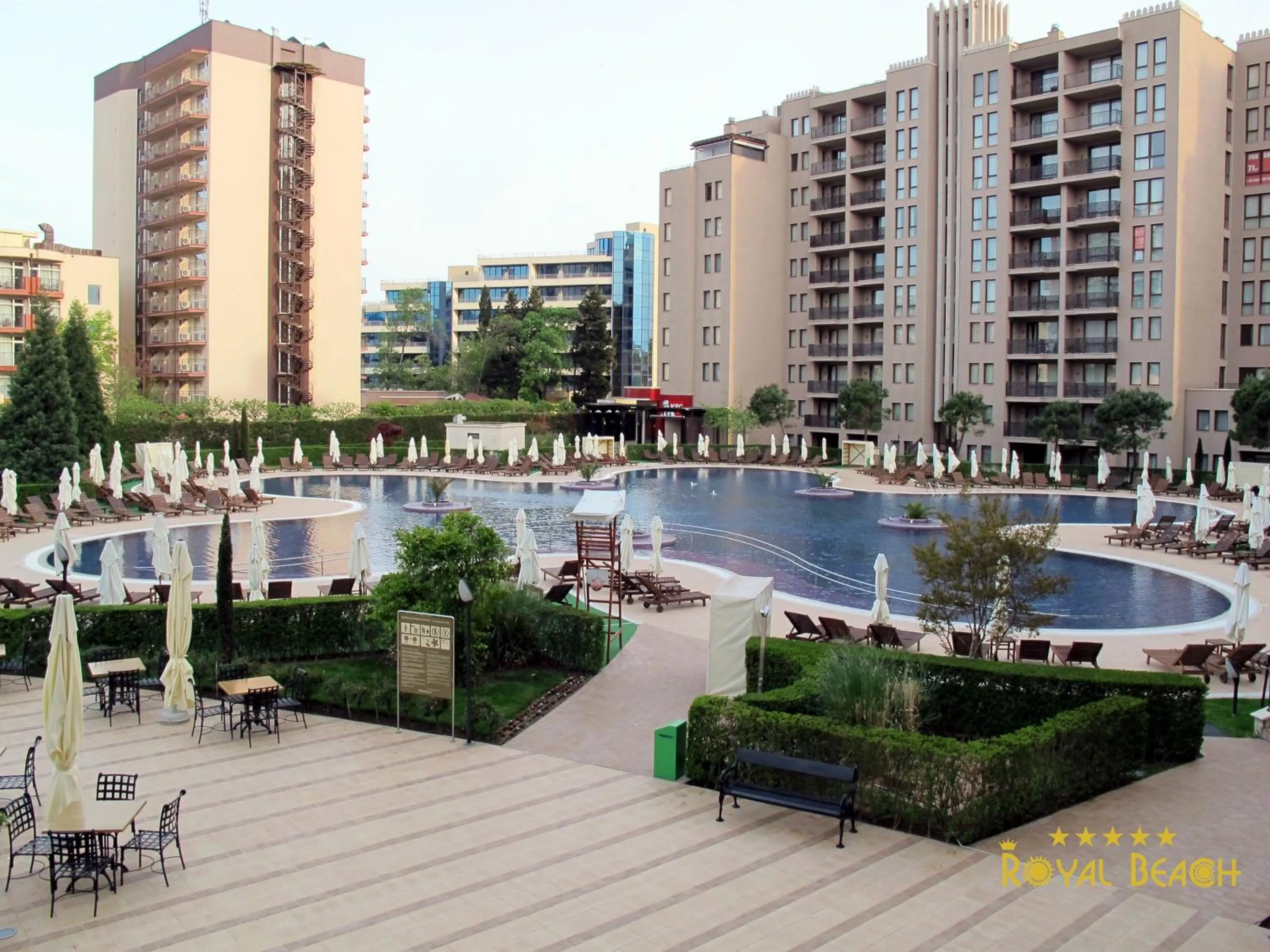 Patio, Swimming Pool in Barcelo Royal Beach Hotel