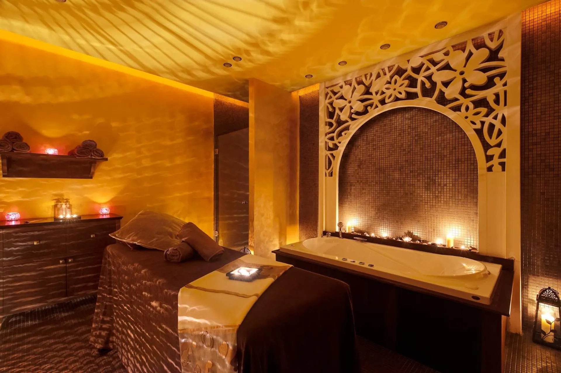 Massage in Barcelo Royal Beach Hotel