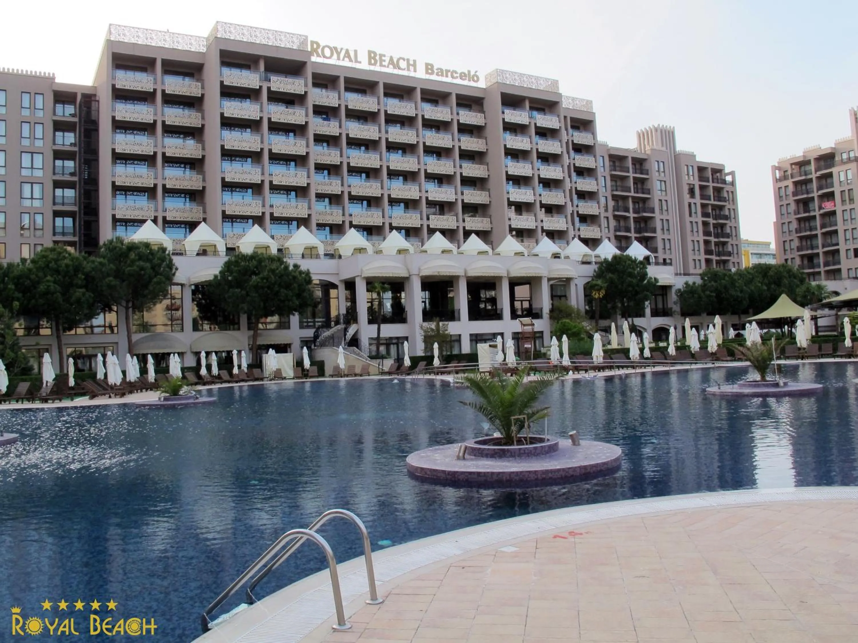 Patio, Swimming Pool in Barcelo Royal Beach Hotel
