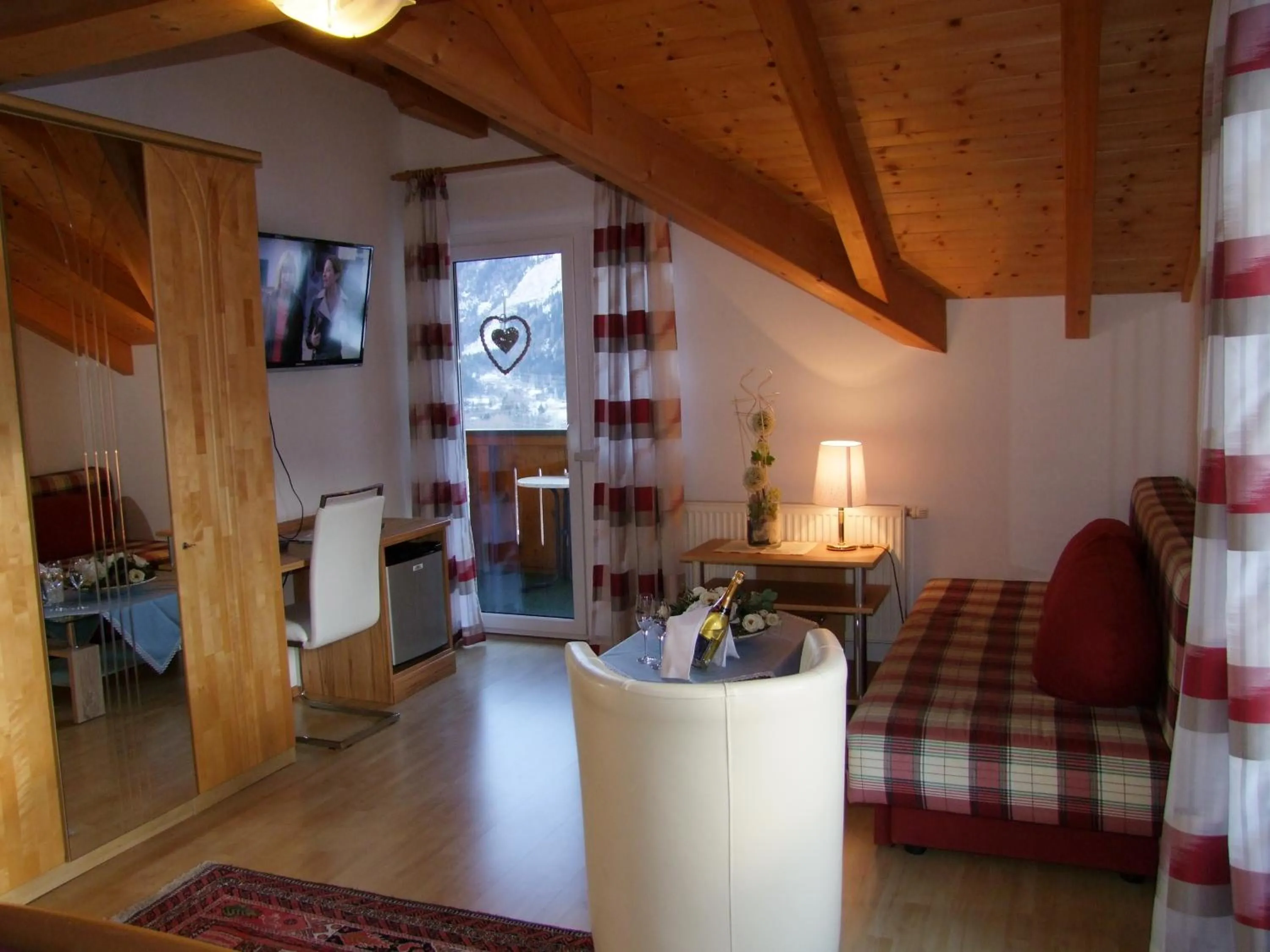 Bedroom in Hotel Gletschermühle