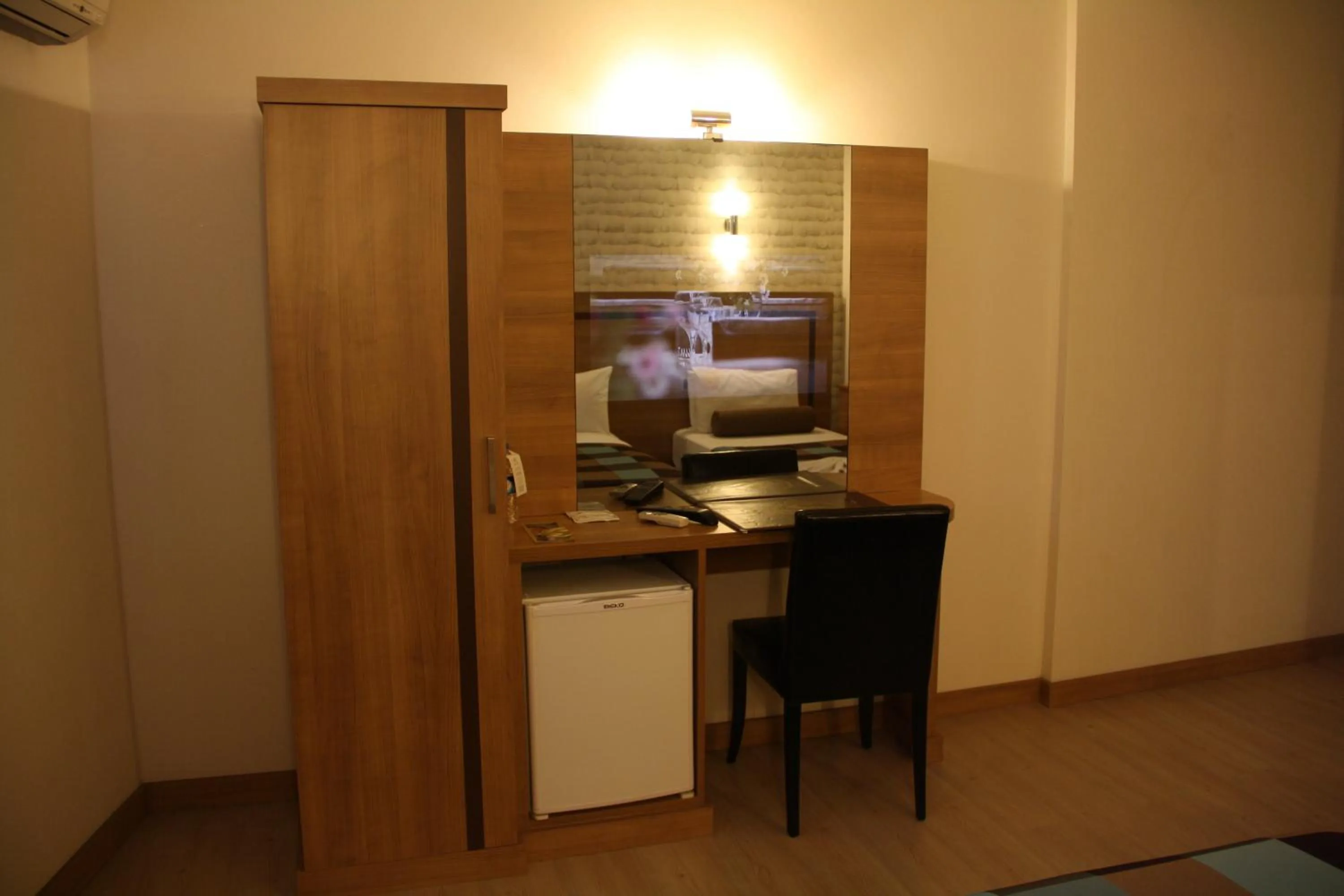 Seating area in Susuzlu Seckin Hotel