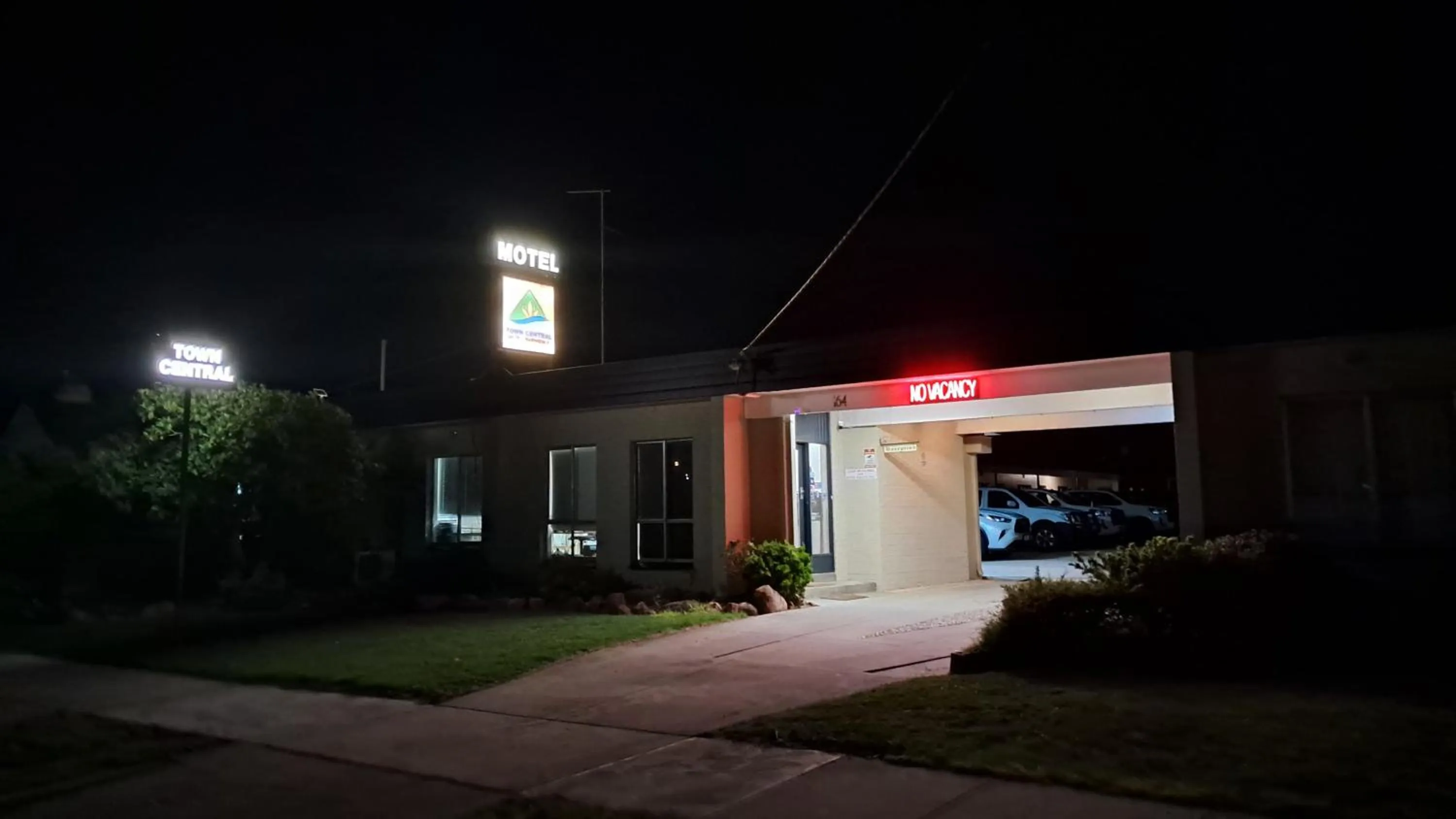 Property building in Bairnsdale Town Central Motel