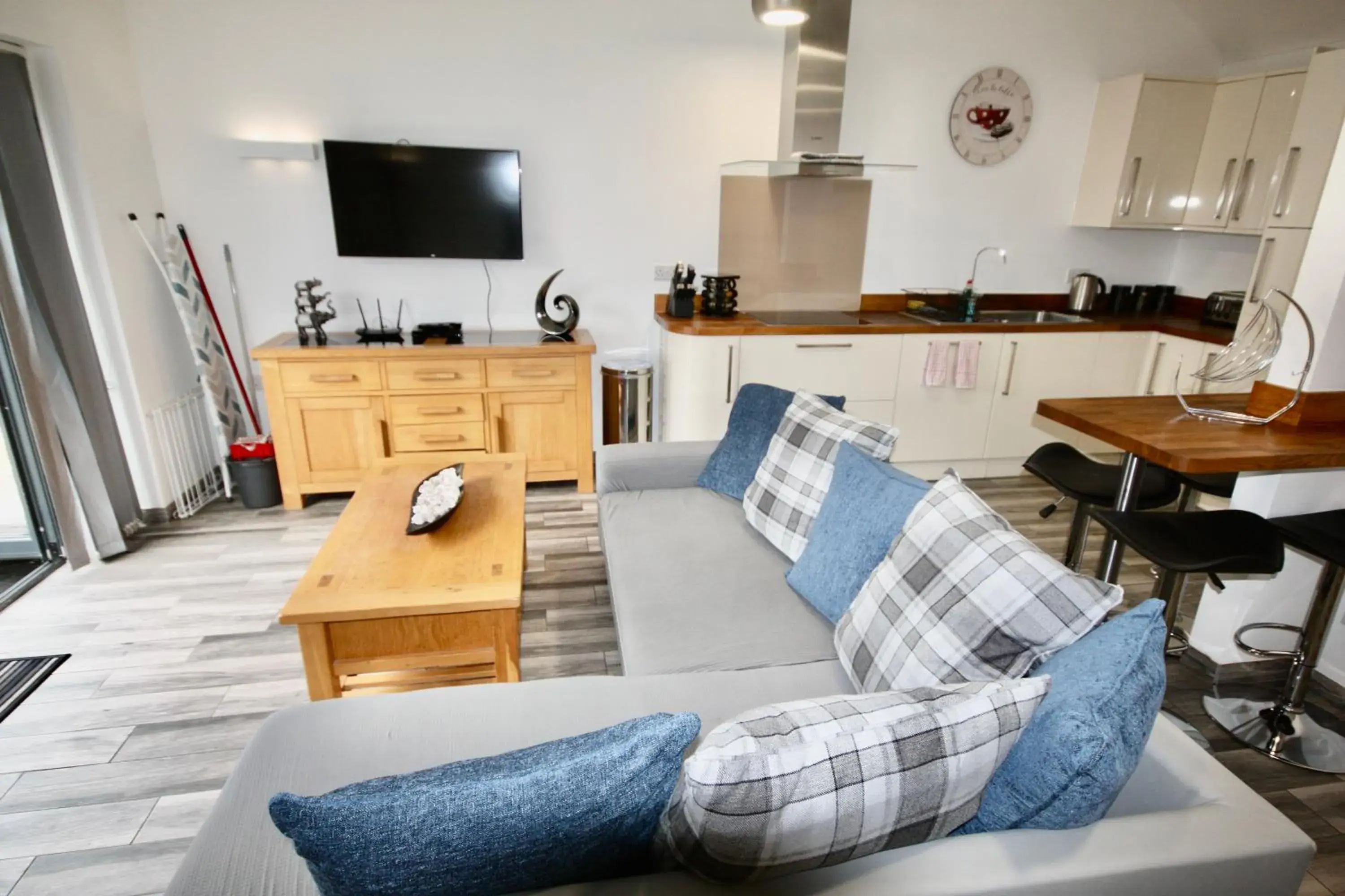 Two-Bedroom Chalet in Ferndown Holiday Let Two-Bedroom Chalet in Ferndown Holiday Let