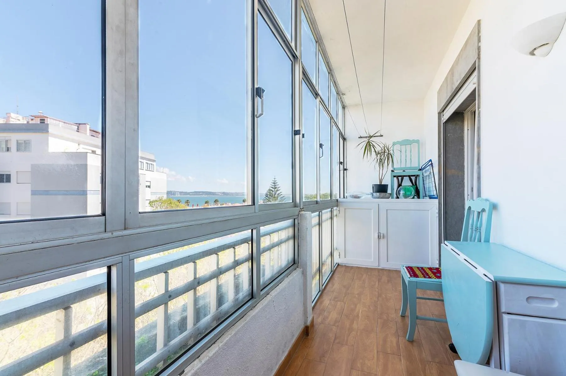 Balcony/Terrace in Paço de Arcos Apartment