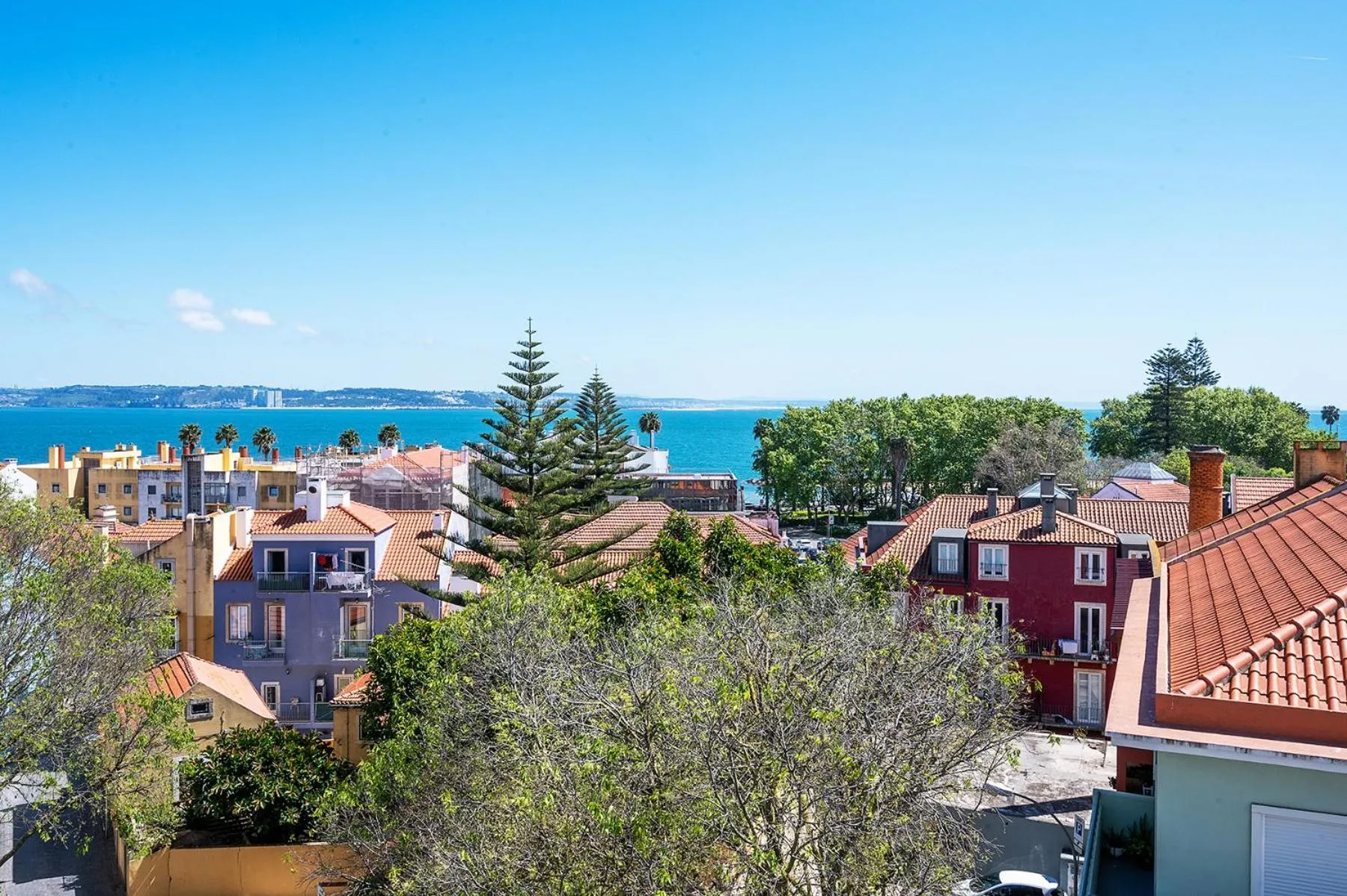 City view in Paço de Arcos Apartment