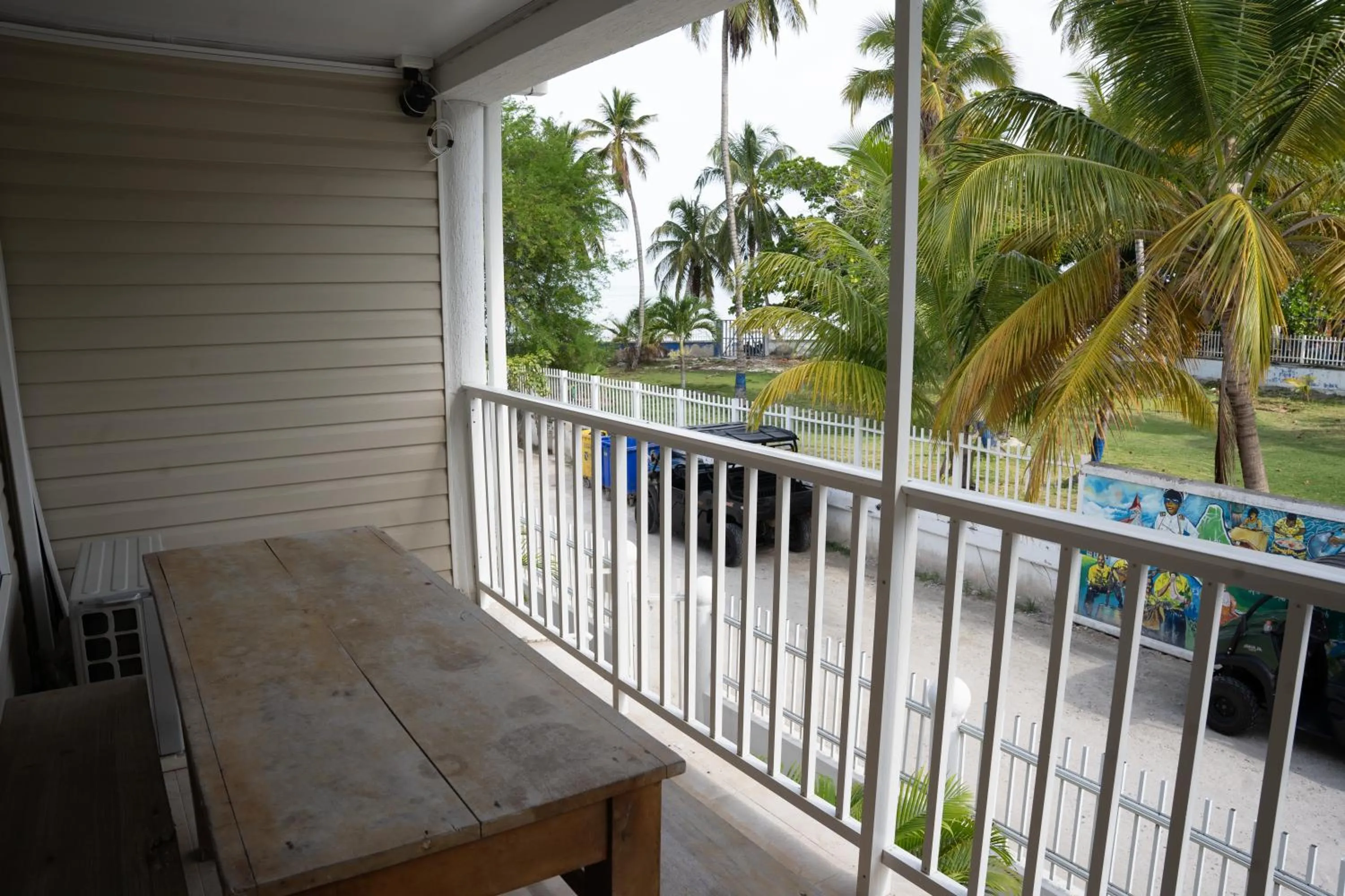 Rocky Cay Lodging