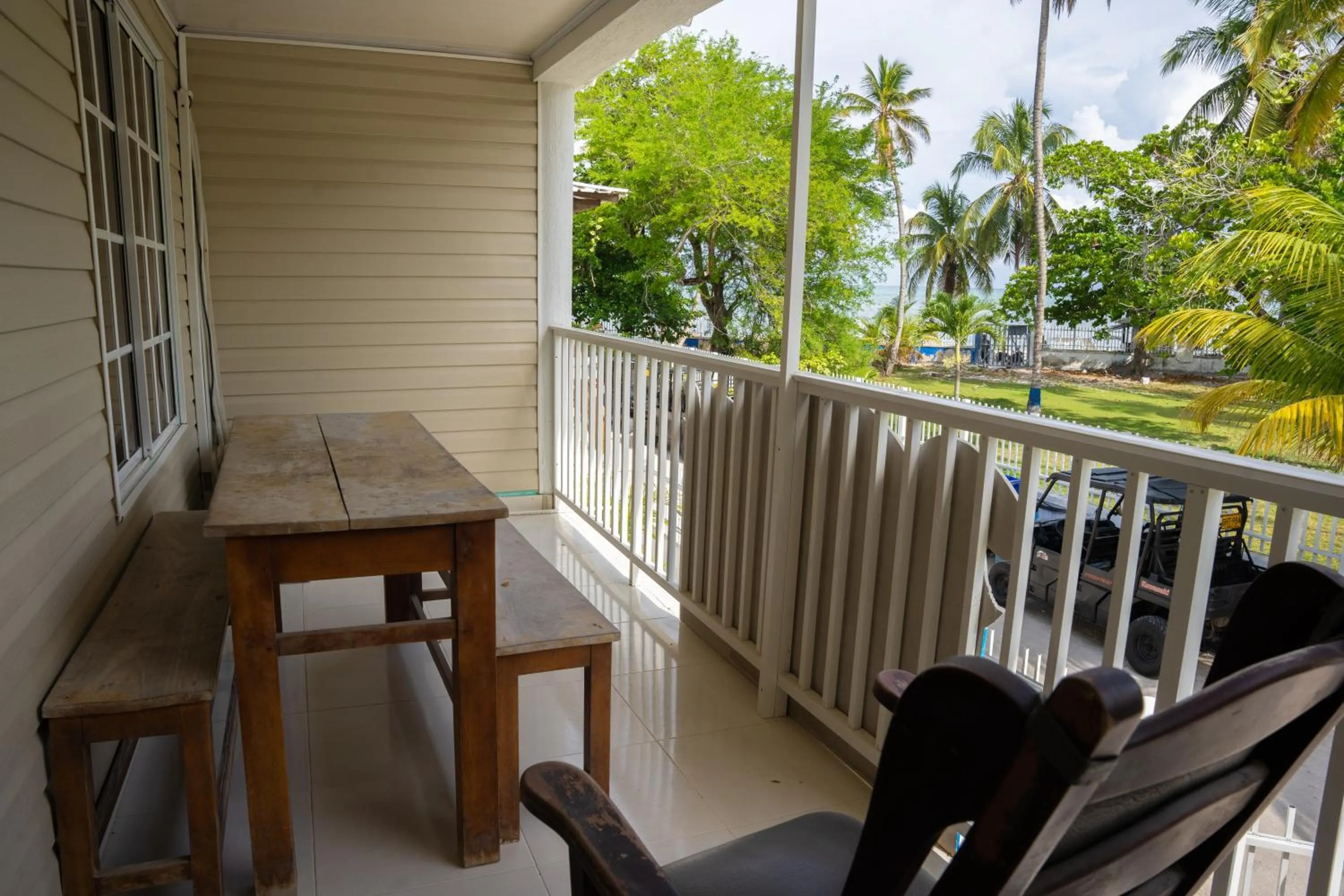 Rocky Cay Lodging