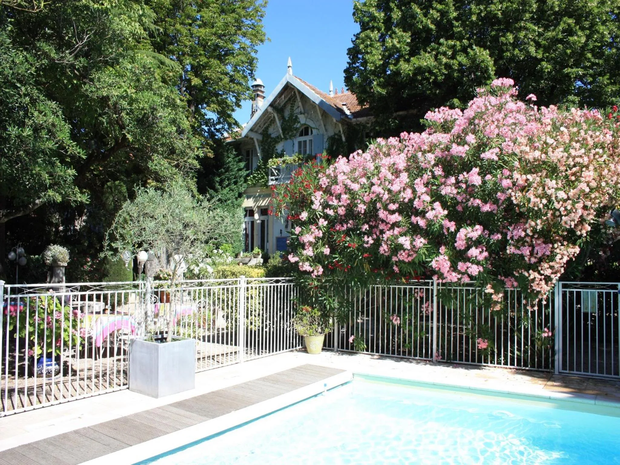Hôtel le Chalet Fleuri