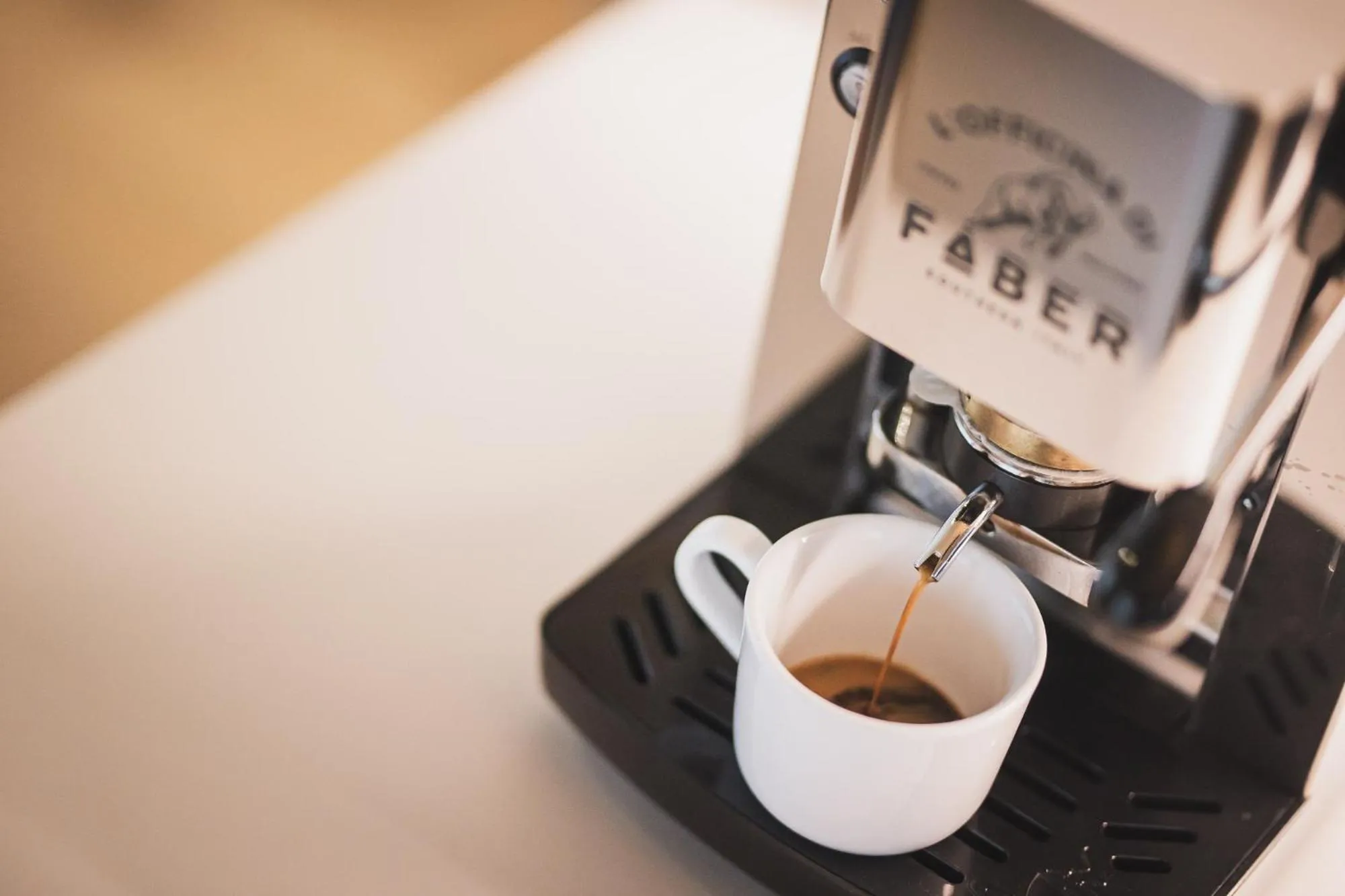 Coffee/tea facilities in Residence Nives