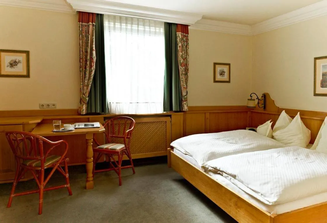 Photo of the whole room, Bed in Hotel Lindner