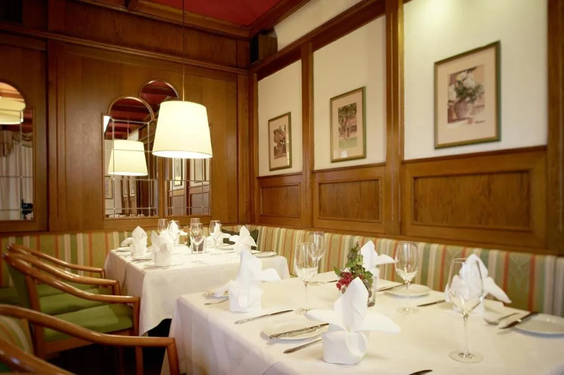 Restaurant/places to eat in Hotel Lindner