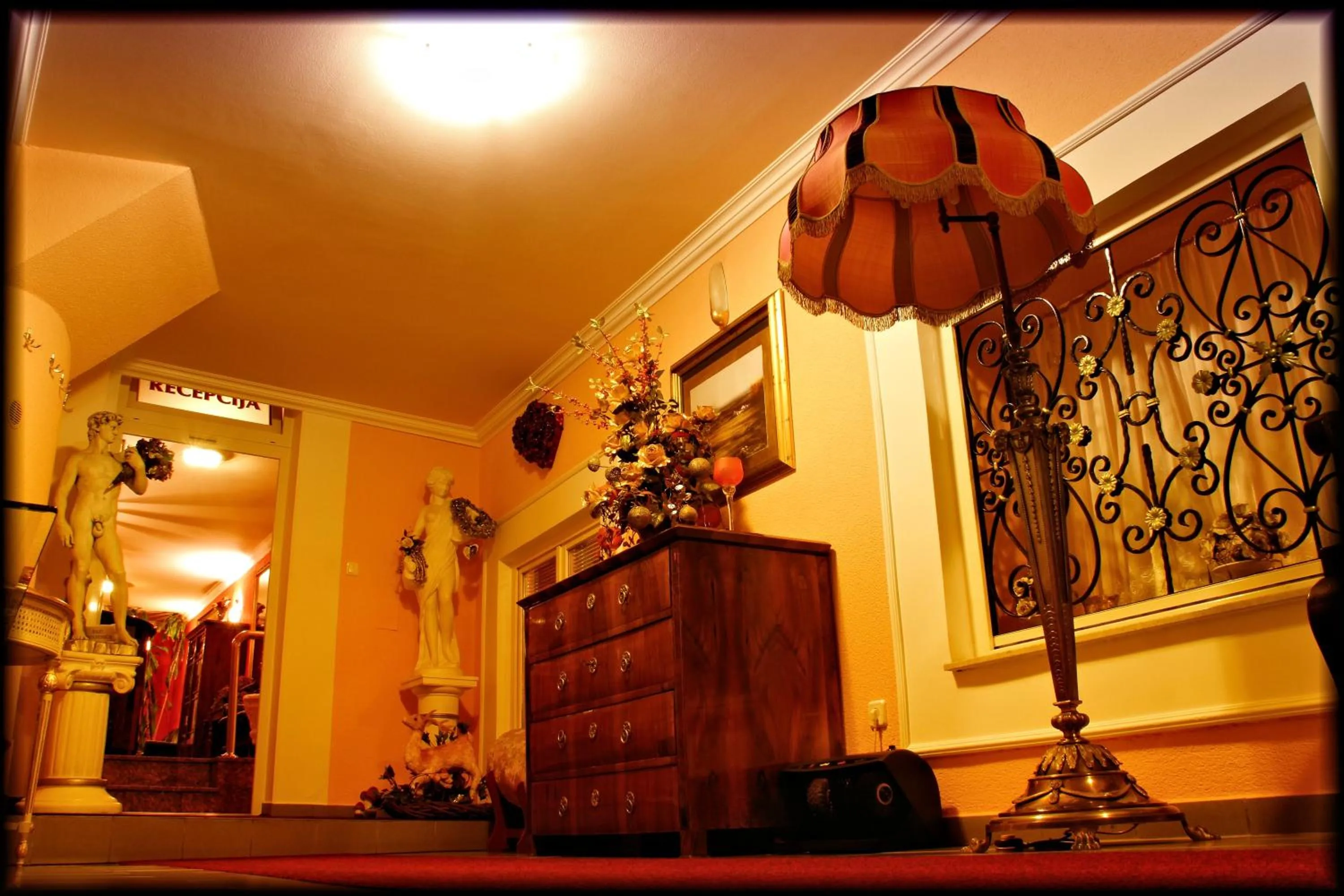 Decorative detail in Hotel Vila Tina