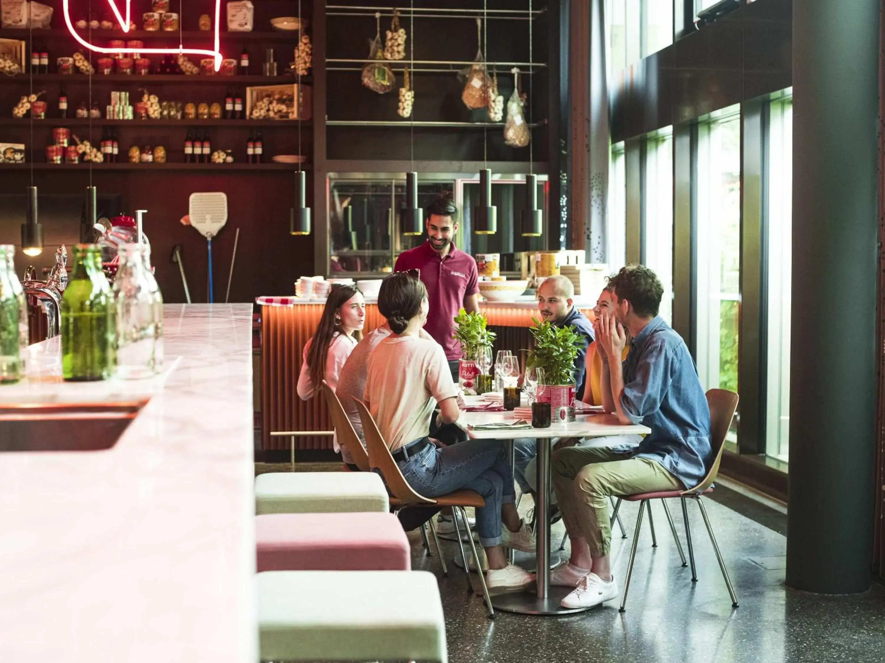 Restaurant/places to eat in 25hours Hotel Zürich West Restaurant/places to eat in 25hours Hotel Zürich West