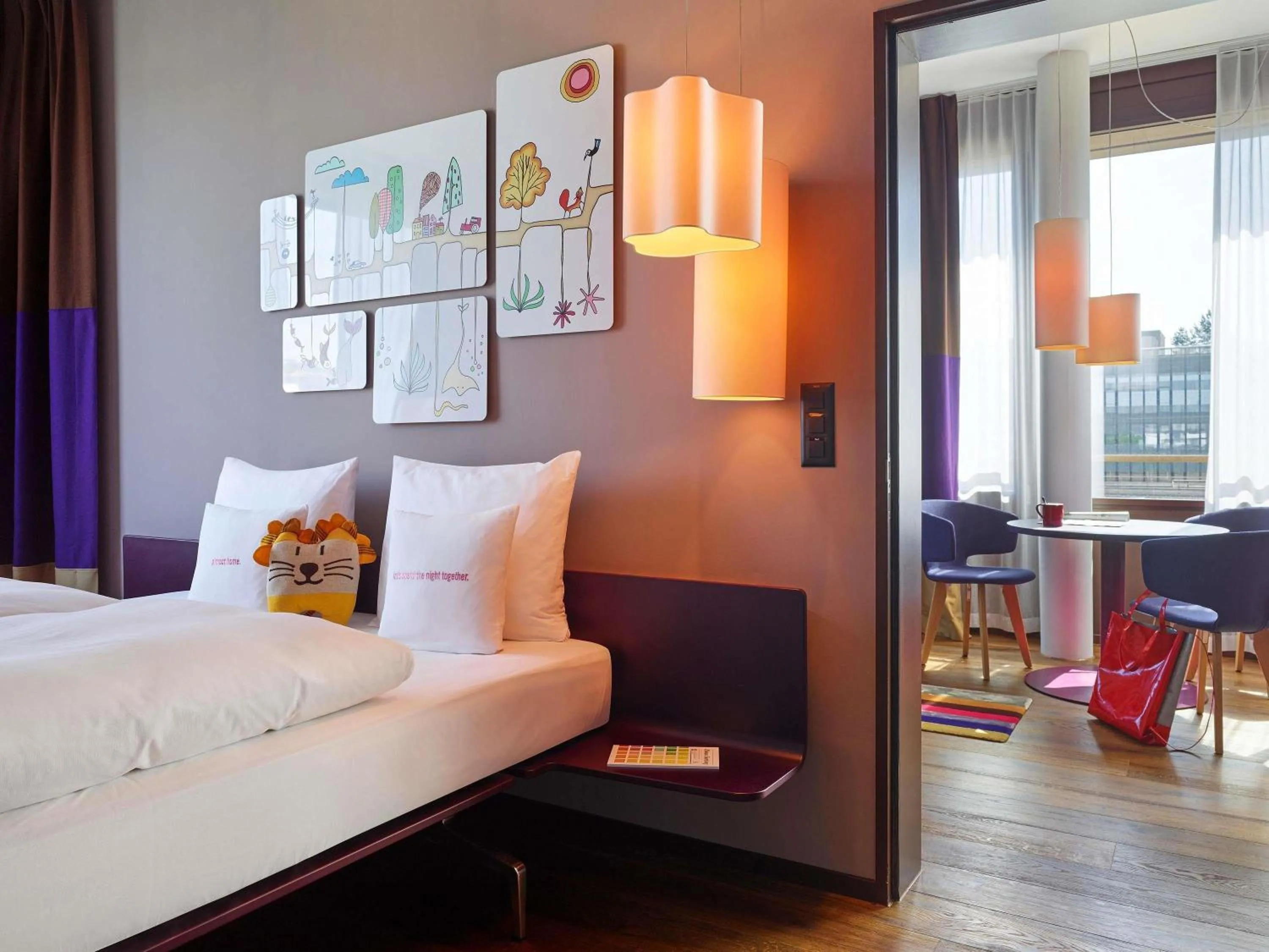 Photo of the whole room, Bed in 25hours Hotel Zürich West