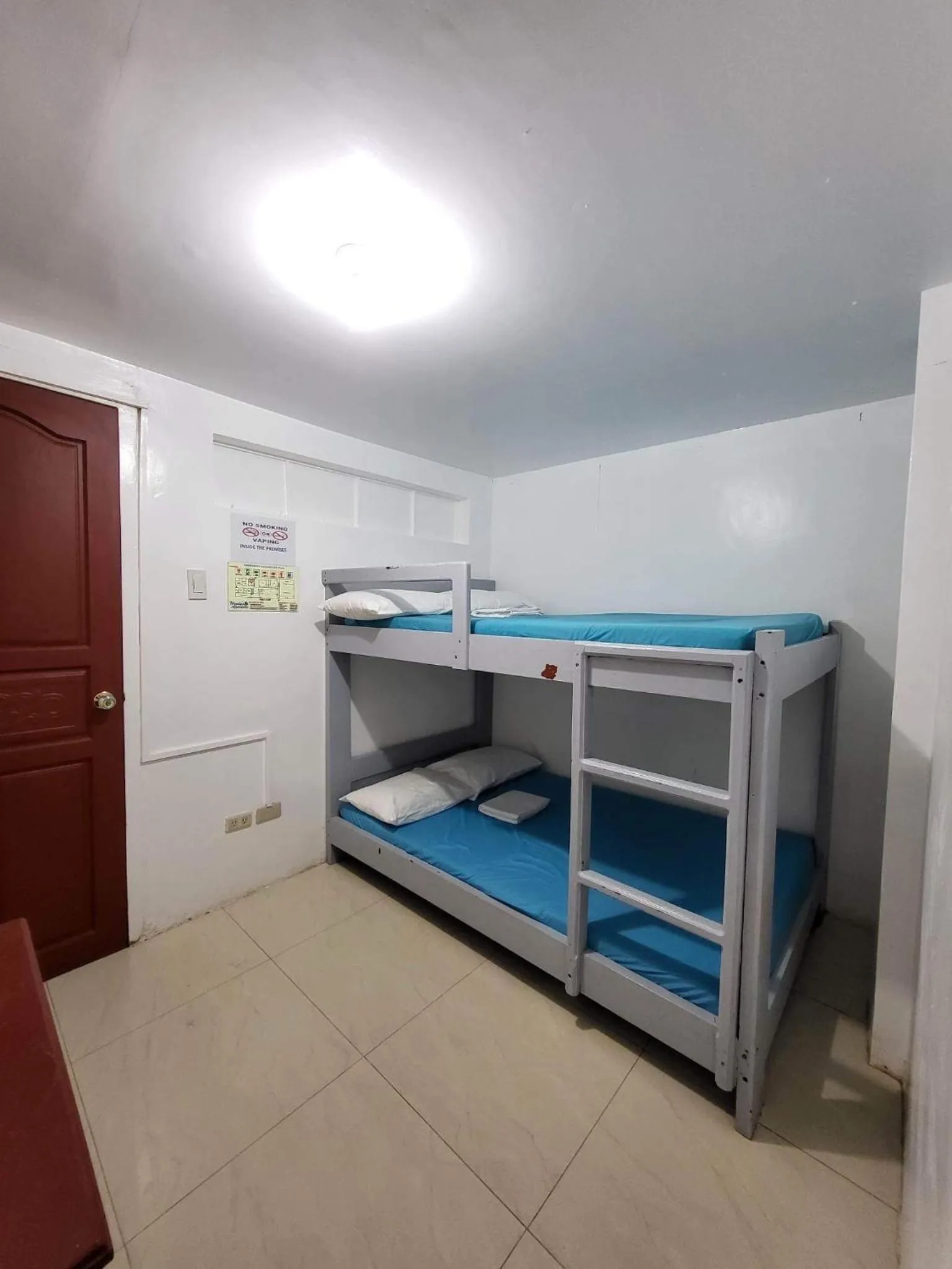 bunk bed, Bed in Wendy's Apartelle