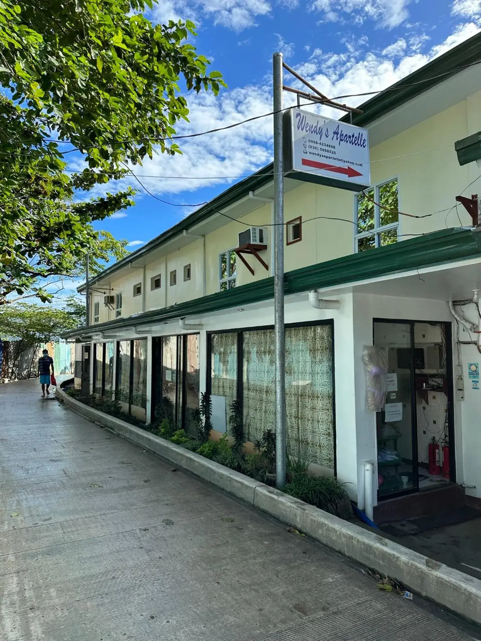 Property building in Wendy's Apartelle Property building in Wendy's Apartelle