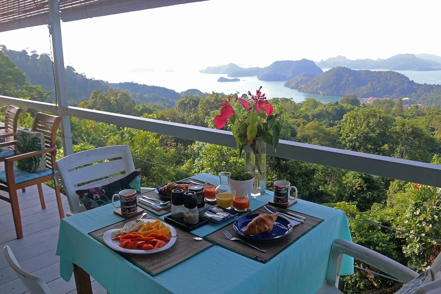 Food and drinks in Veranda Nautica