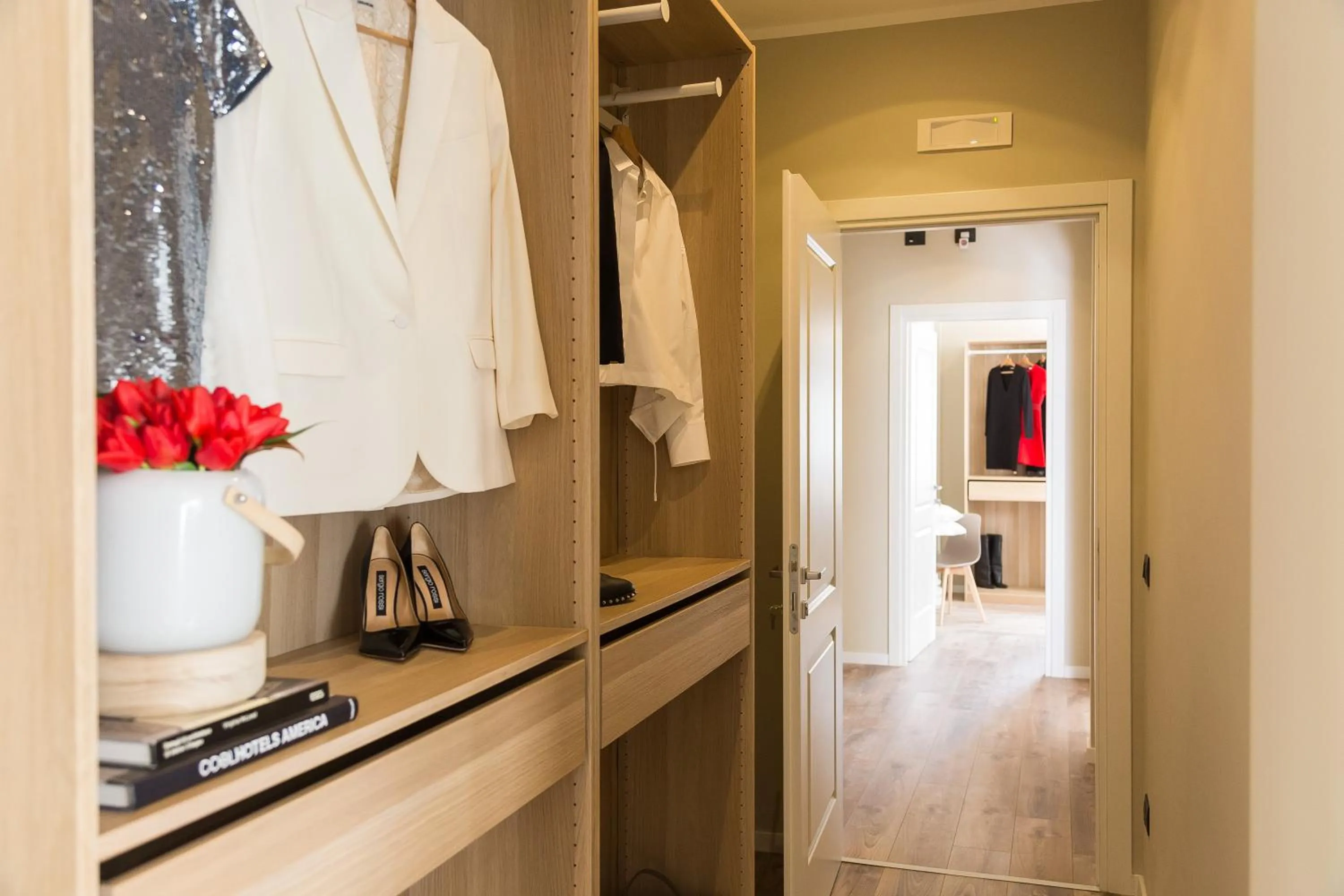 Photo of the whole room in 126 Gracchi Suites