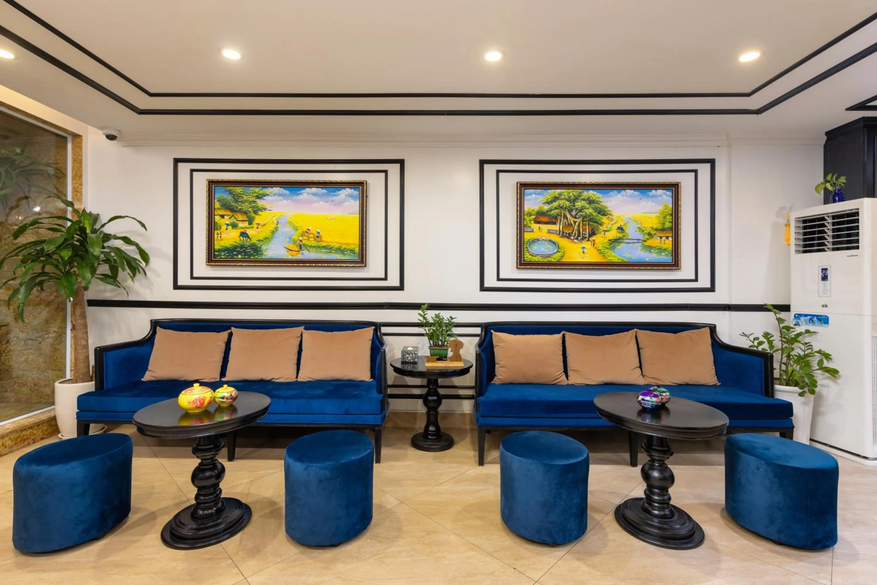 Lobby or reception in Hanoi Central Hotel & Residences