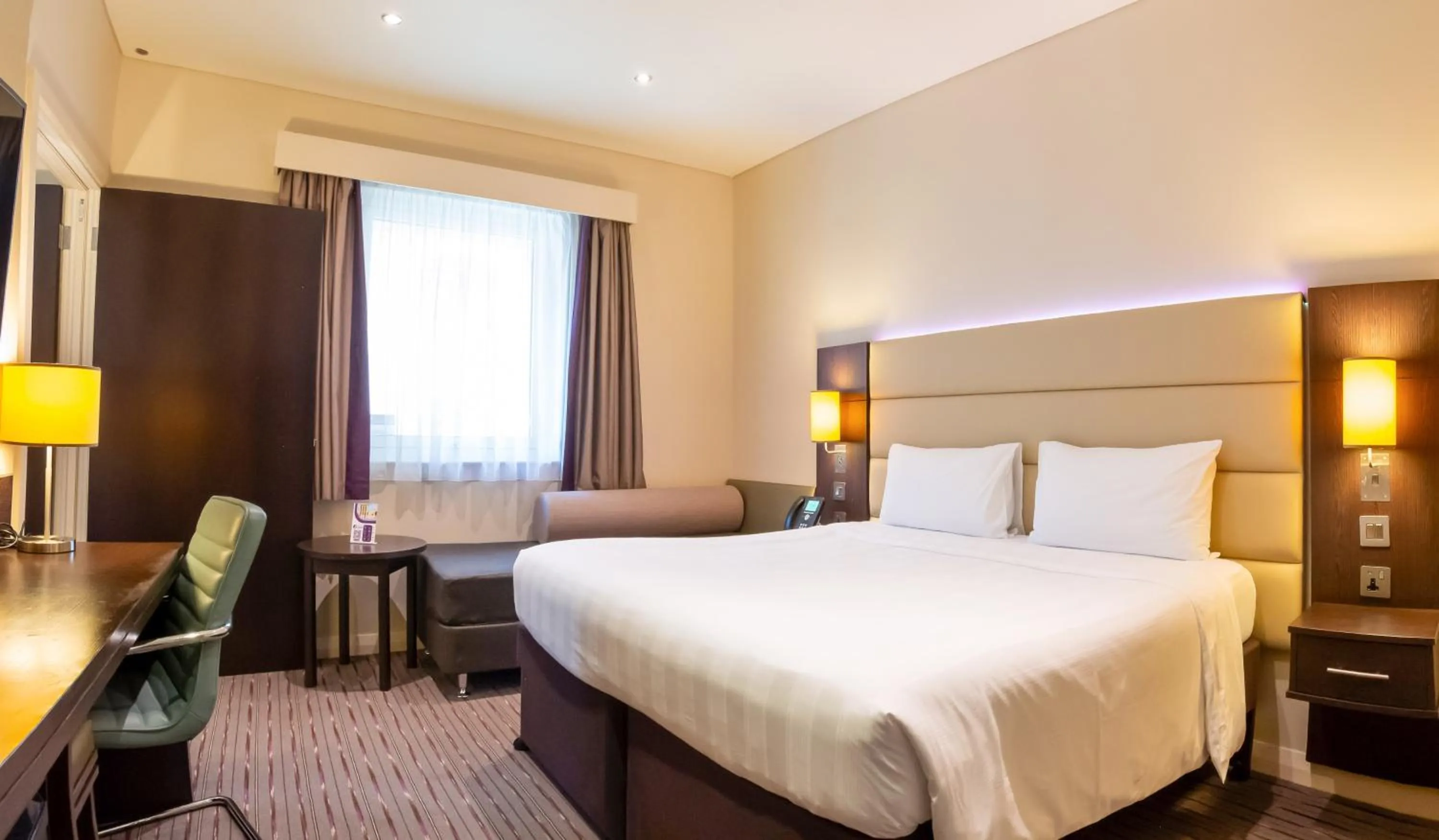 Photo of the whole room, Bed in Premier Inn Dubai Al Jaddaf