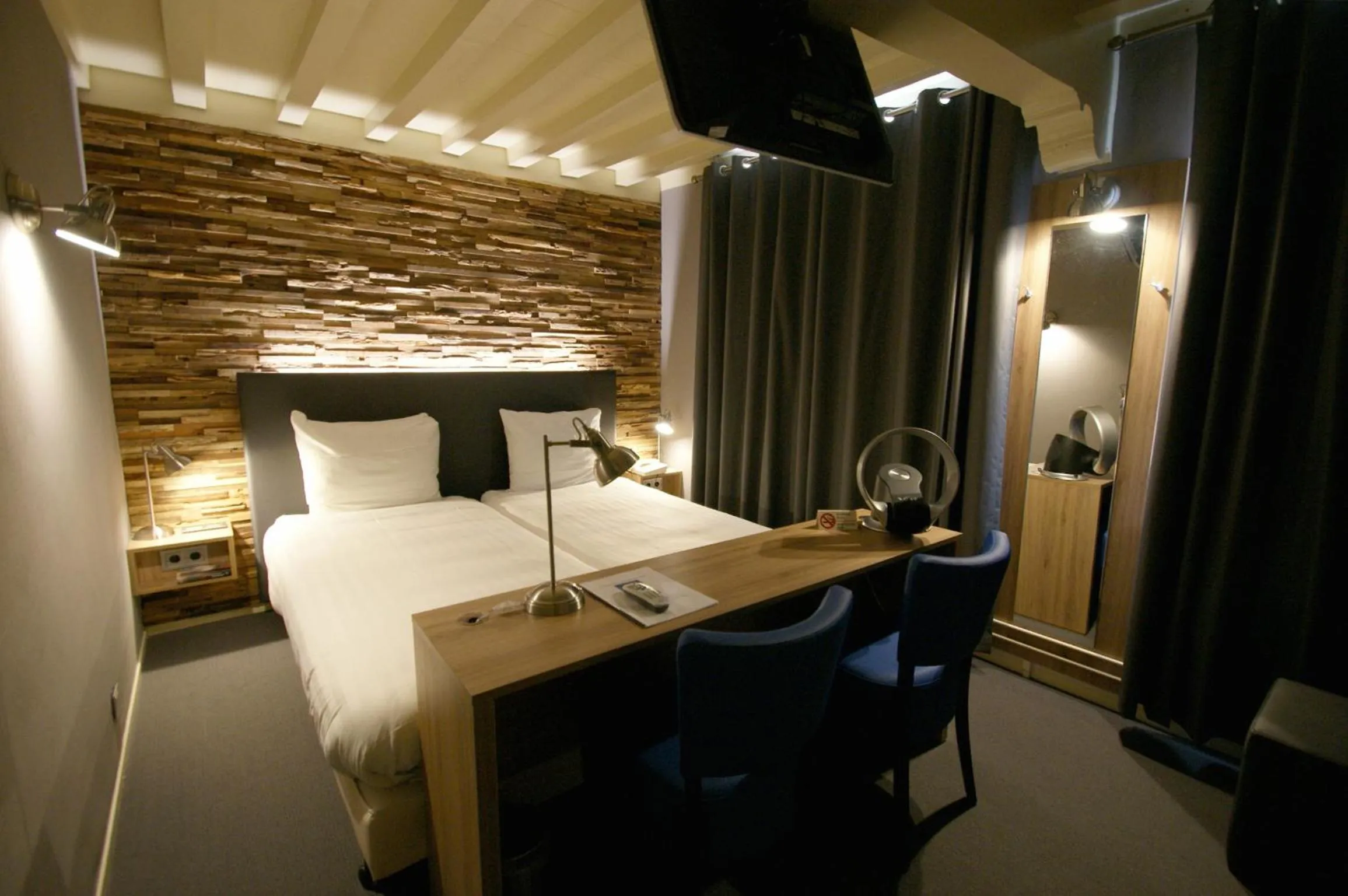 Bedroom, Bed in In den Verdwaalde Koogel