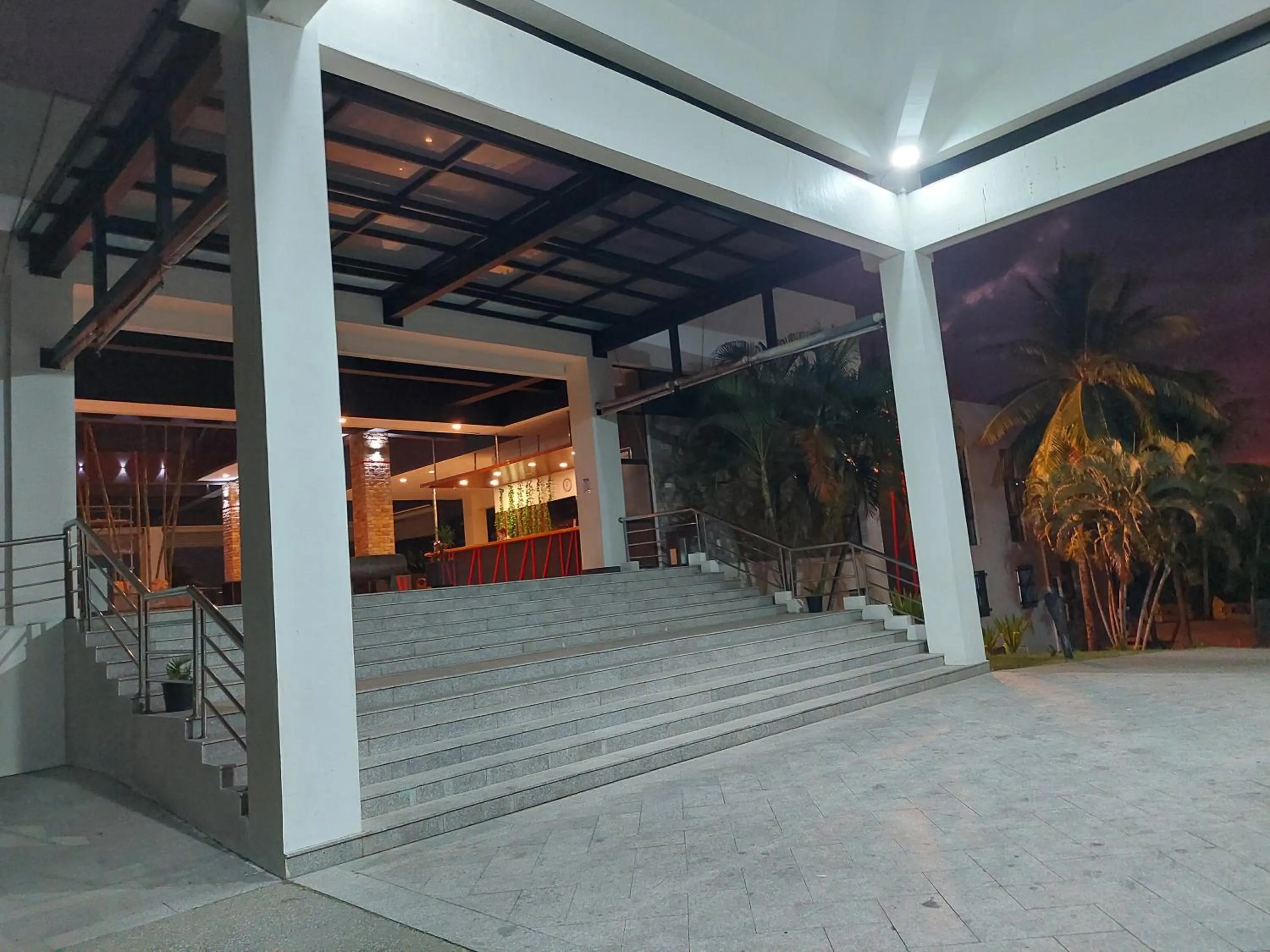 Lobby or reception in Nasau Resort & Villas