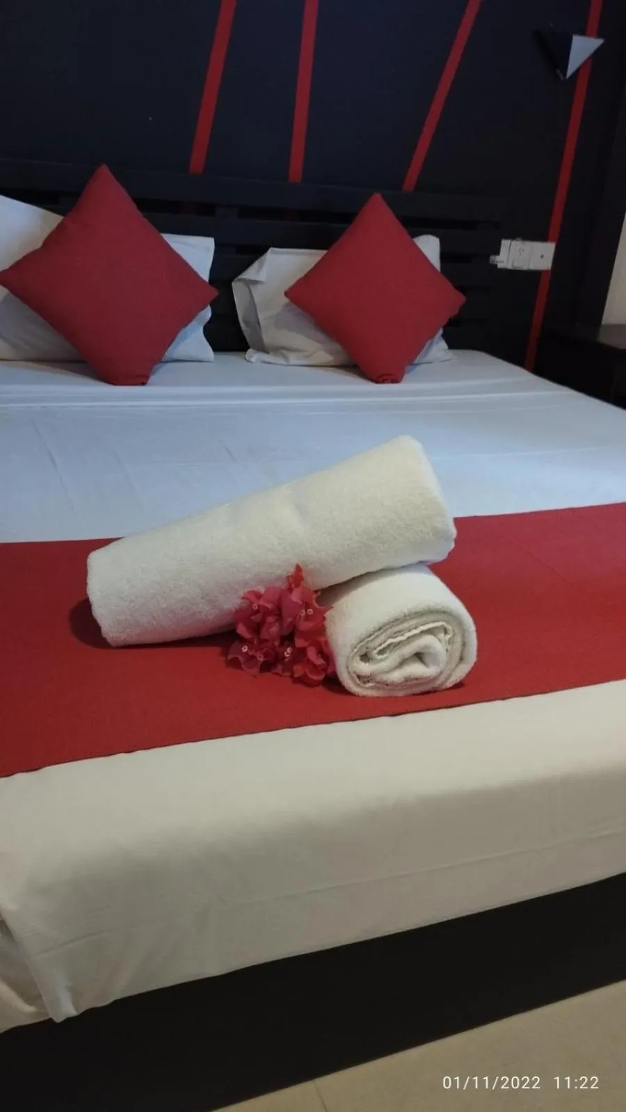 Bed in Nasau Resort & Villas