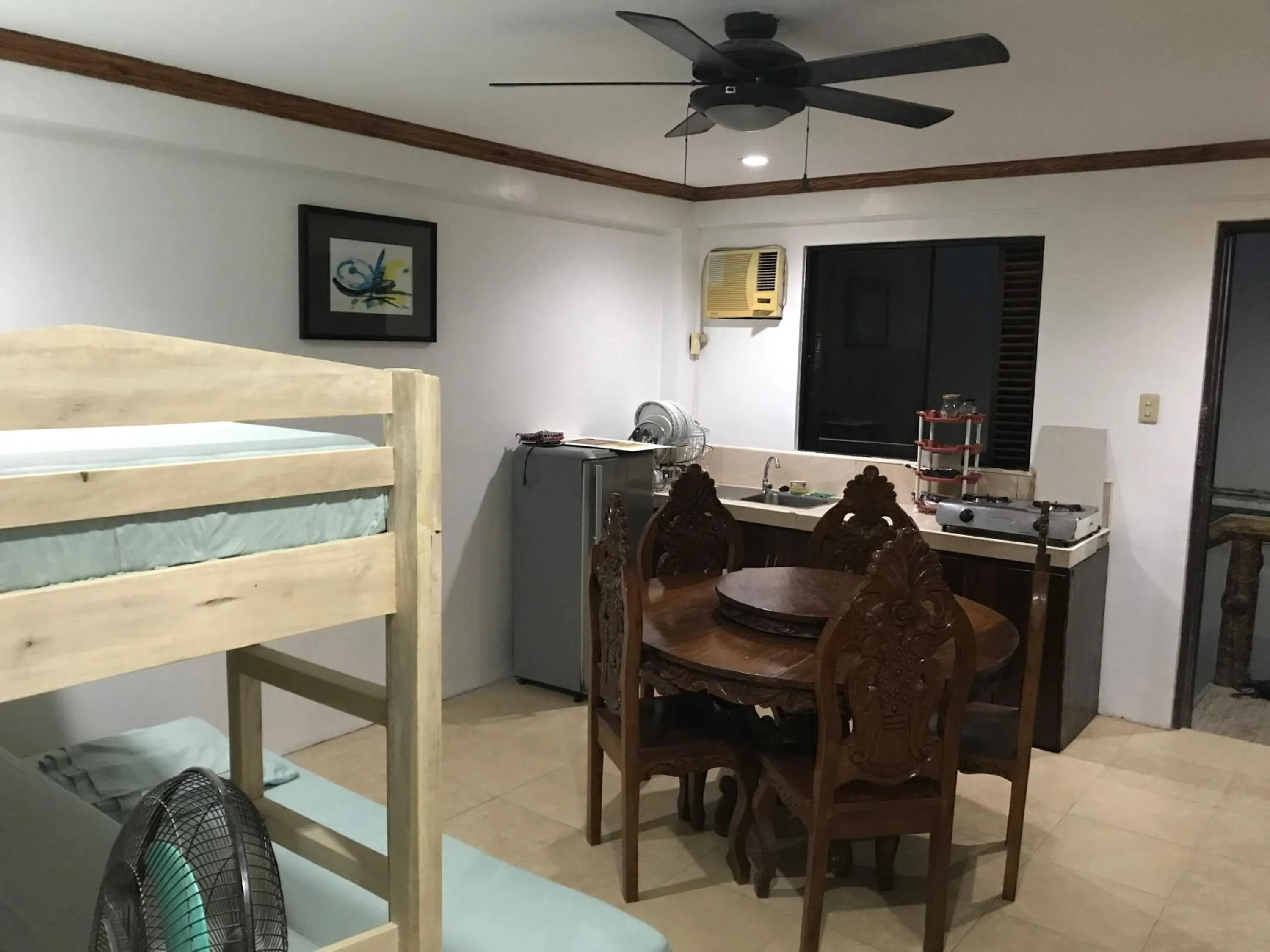 Double Diamond Inn Guest House