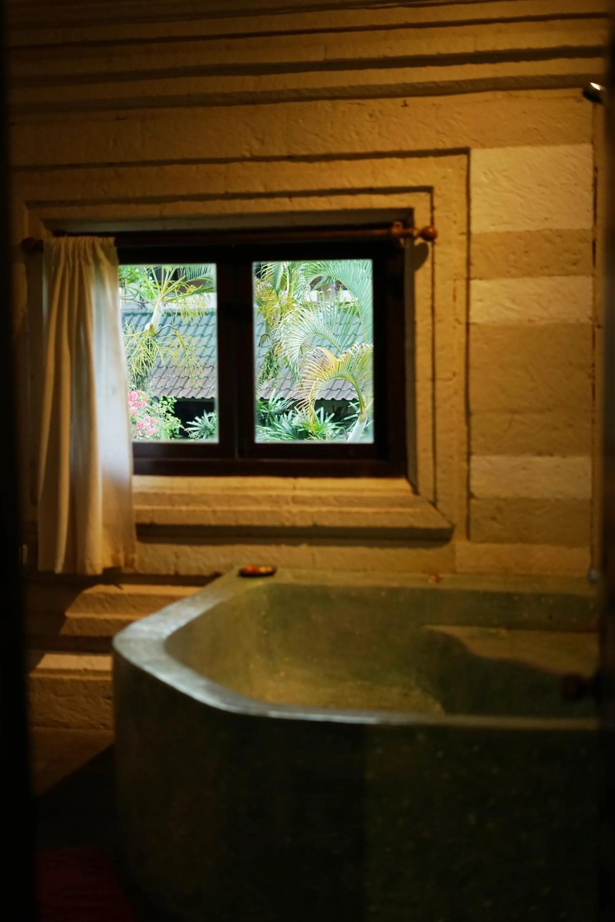 Bath in Sunrise Villa Ubud