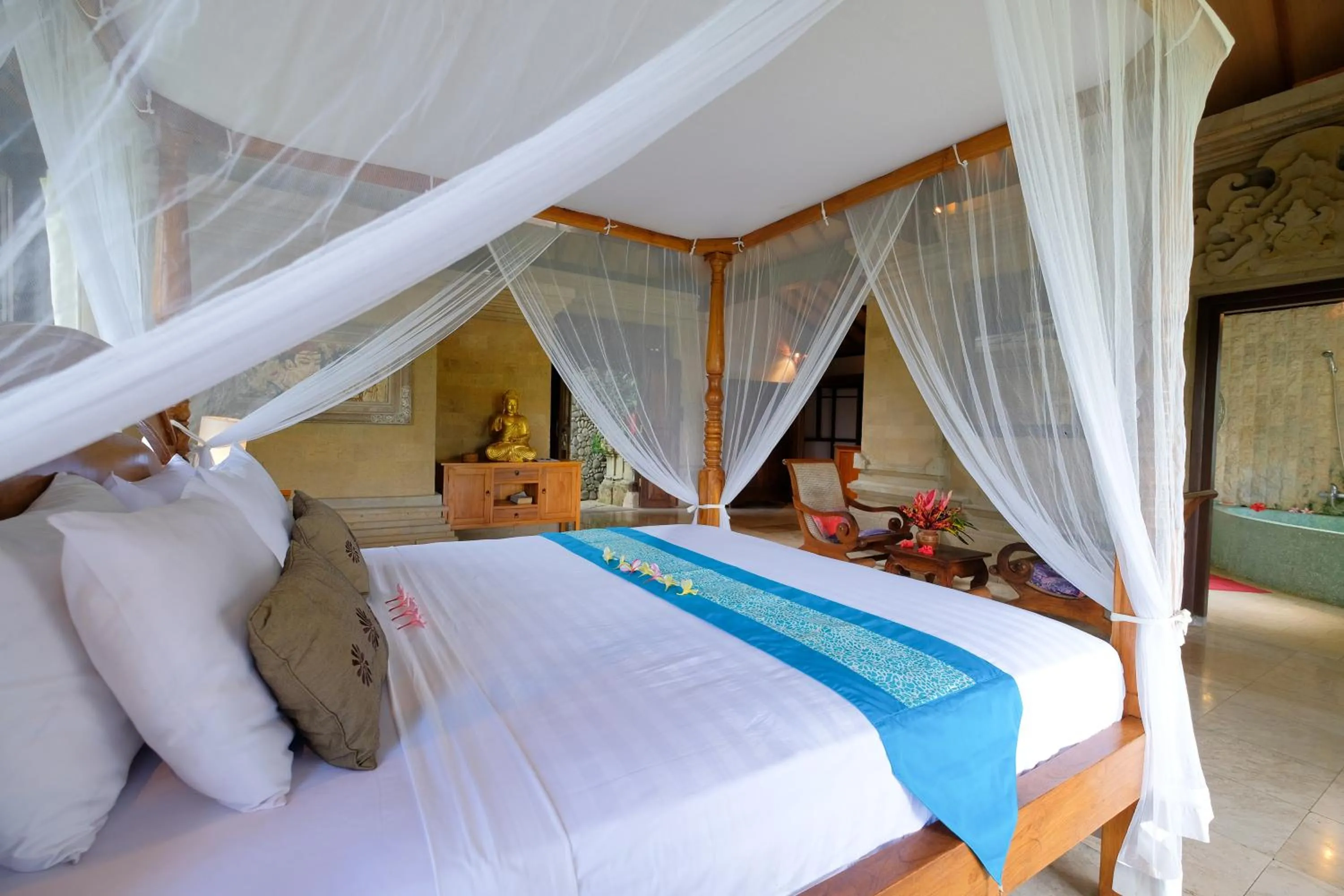 Bedroom, Bed in Sunrise Villa Ubud