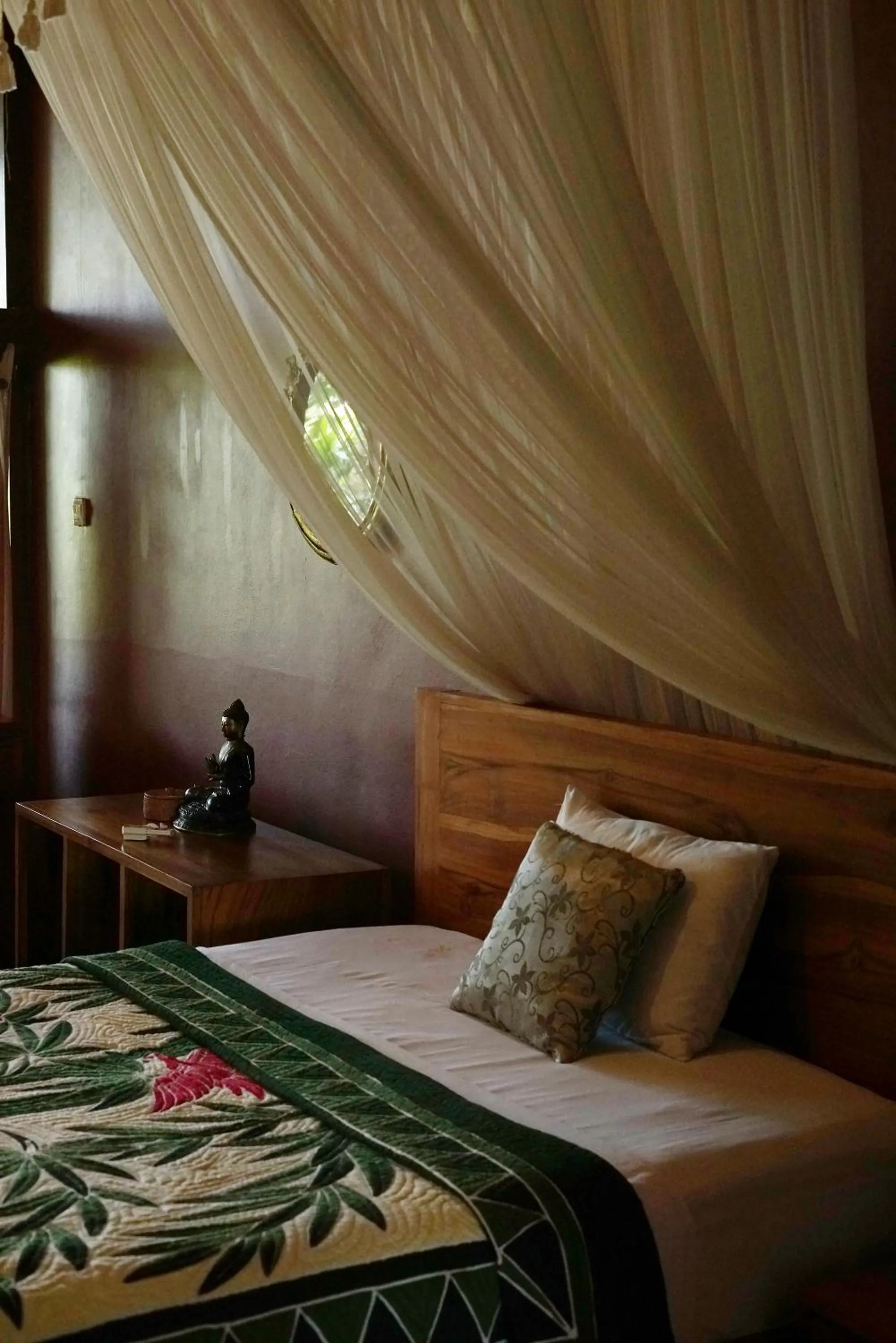 Bed in Sunrise Villa Ubud