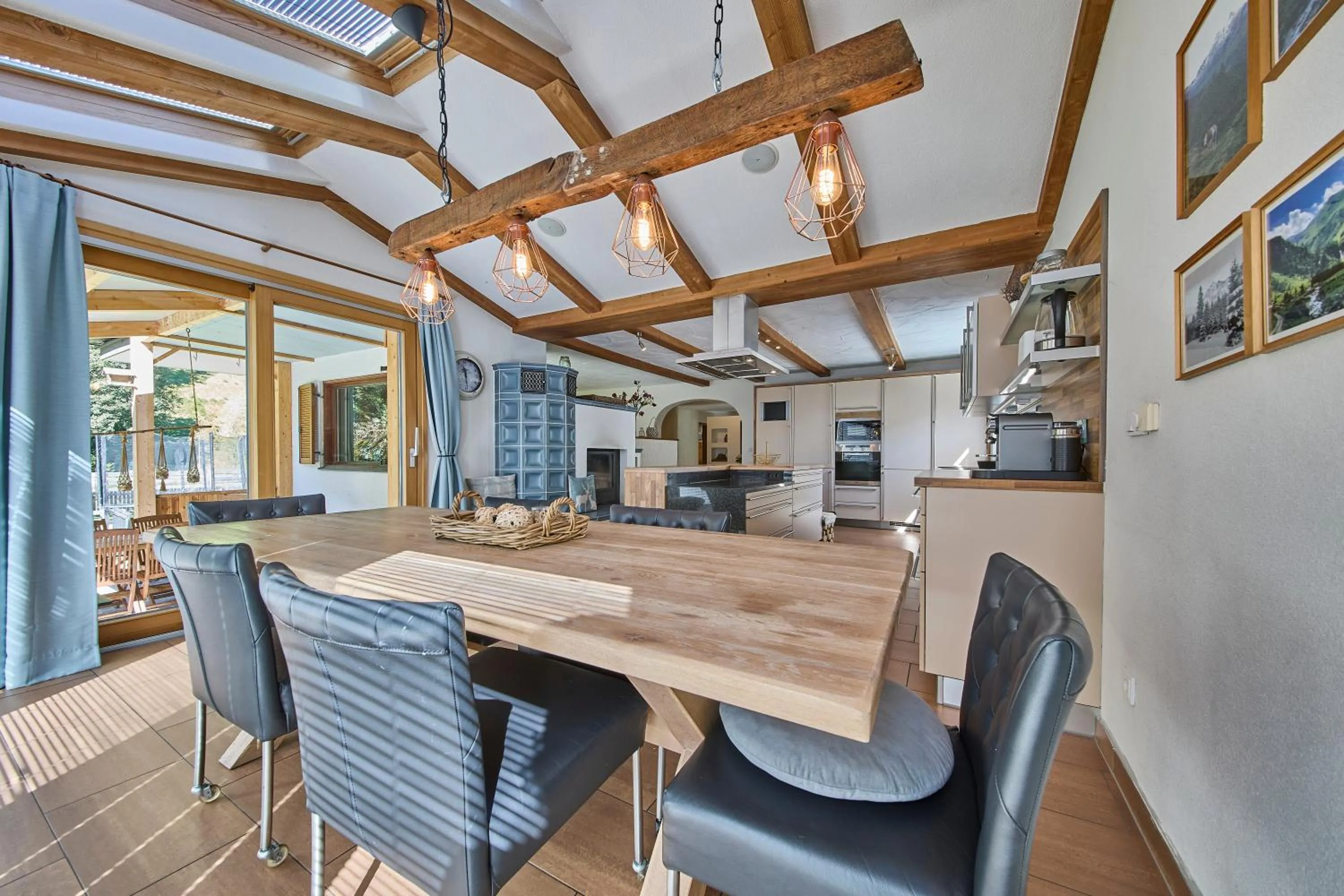 Dining area in Apartments Enzian